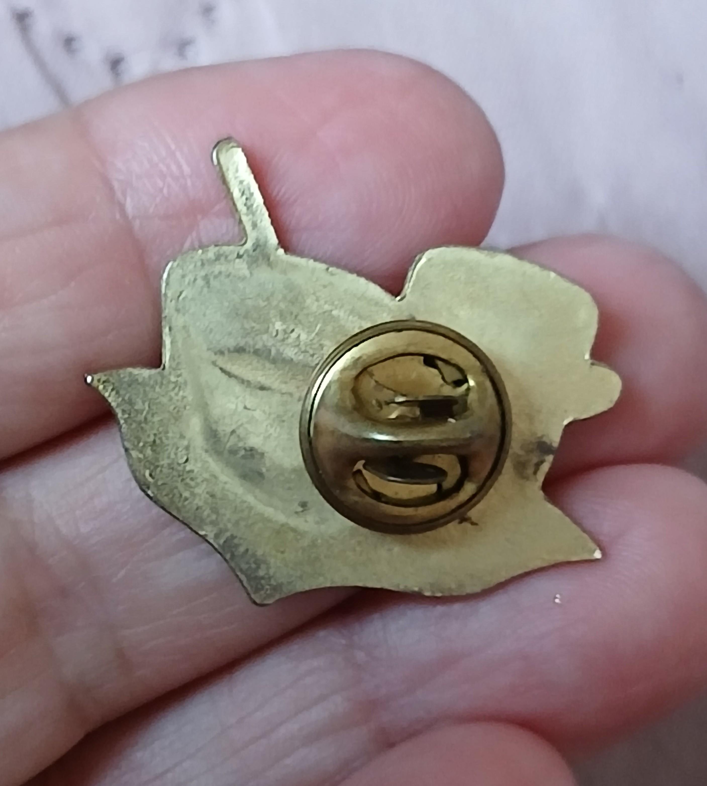 troc de troc reserver. pins  ' gloria ' image 2