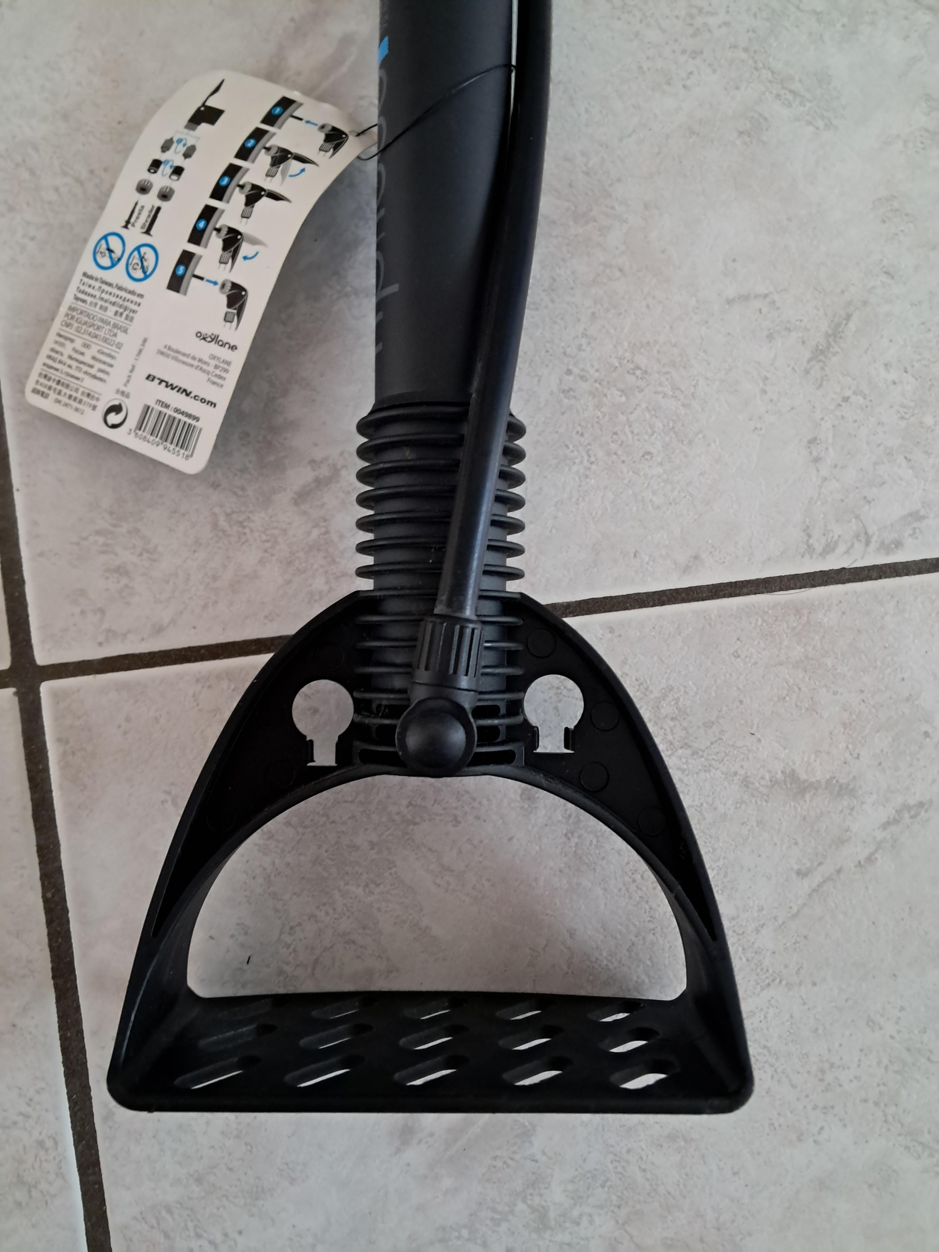 troc de troc pompe à vélo à pied marque b'twin max 5.5 bars 72.5 psi image 2