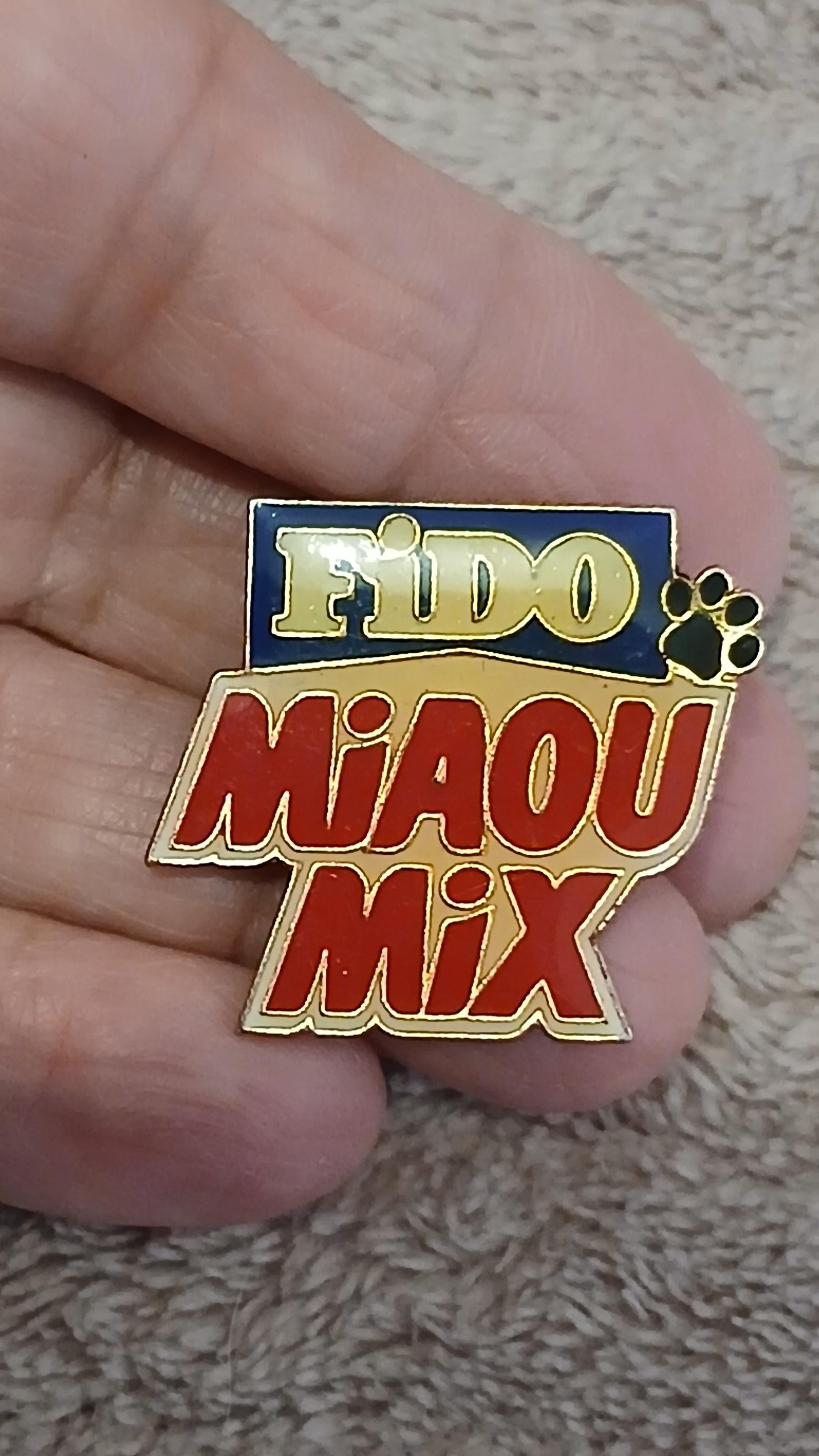 troc de troc reserver sophie un pins image 0