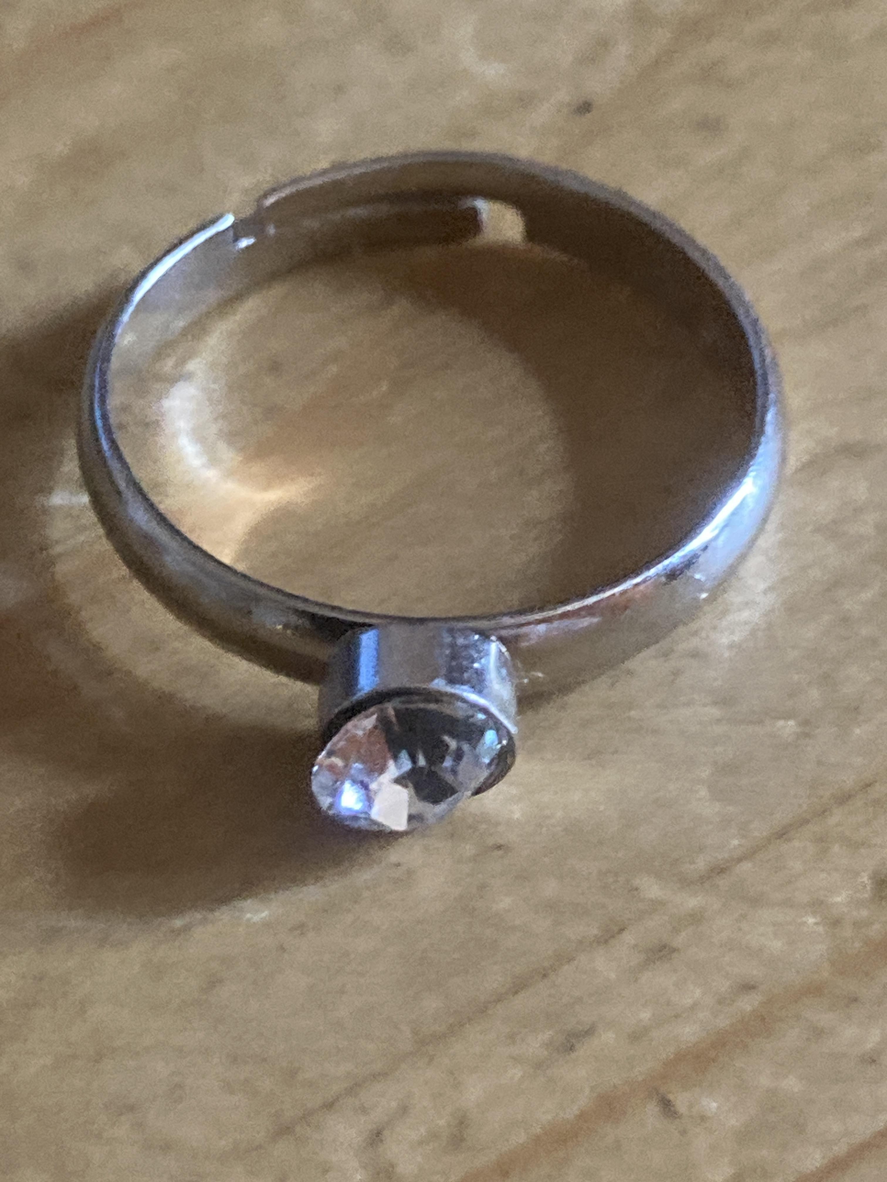 troc de troc bague réglable imitation diamant image 0