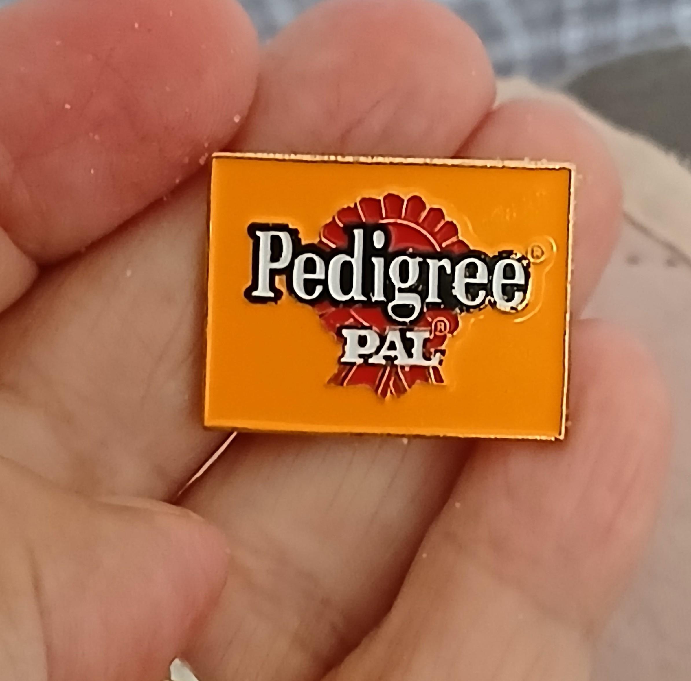 troc de troc reserver. pins ' pedigree pal ' image 0