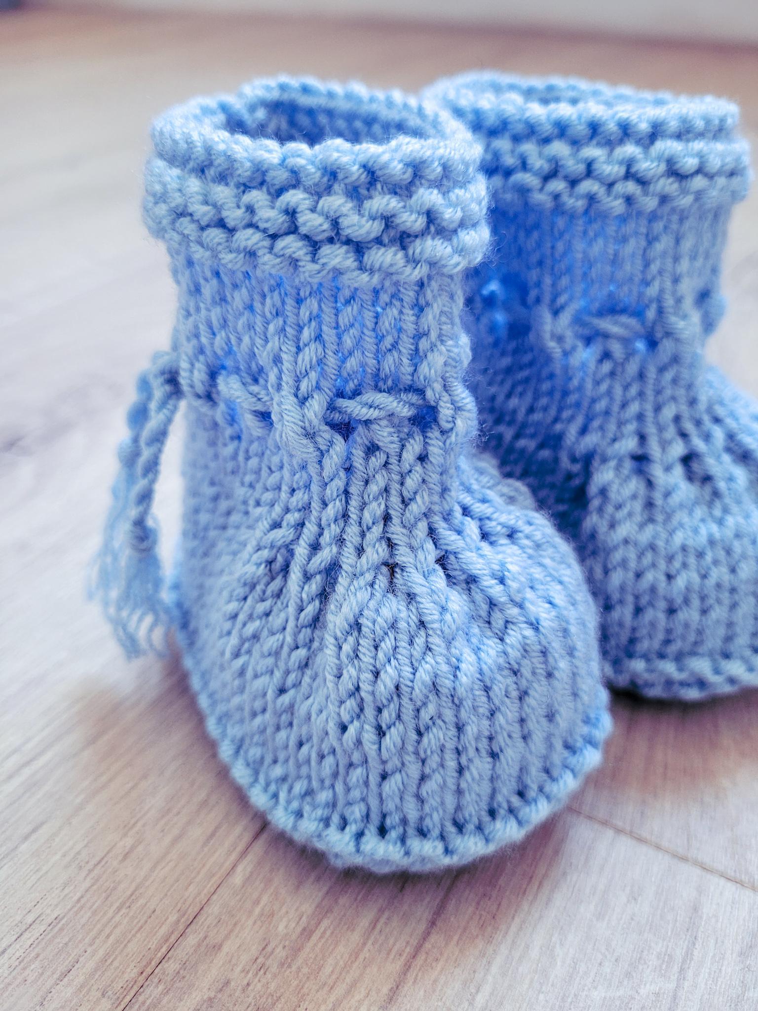 troc de troc ensemble : bonnet + chaussons bébé image 1