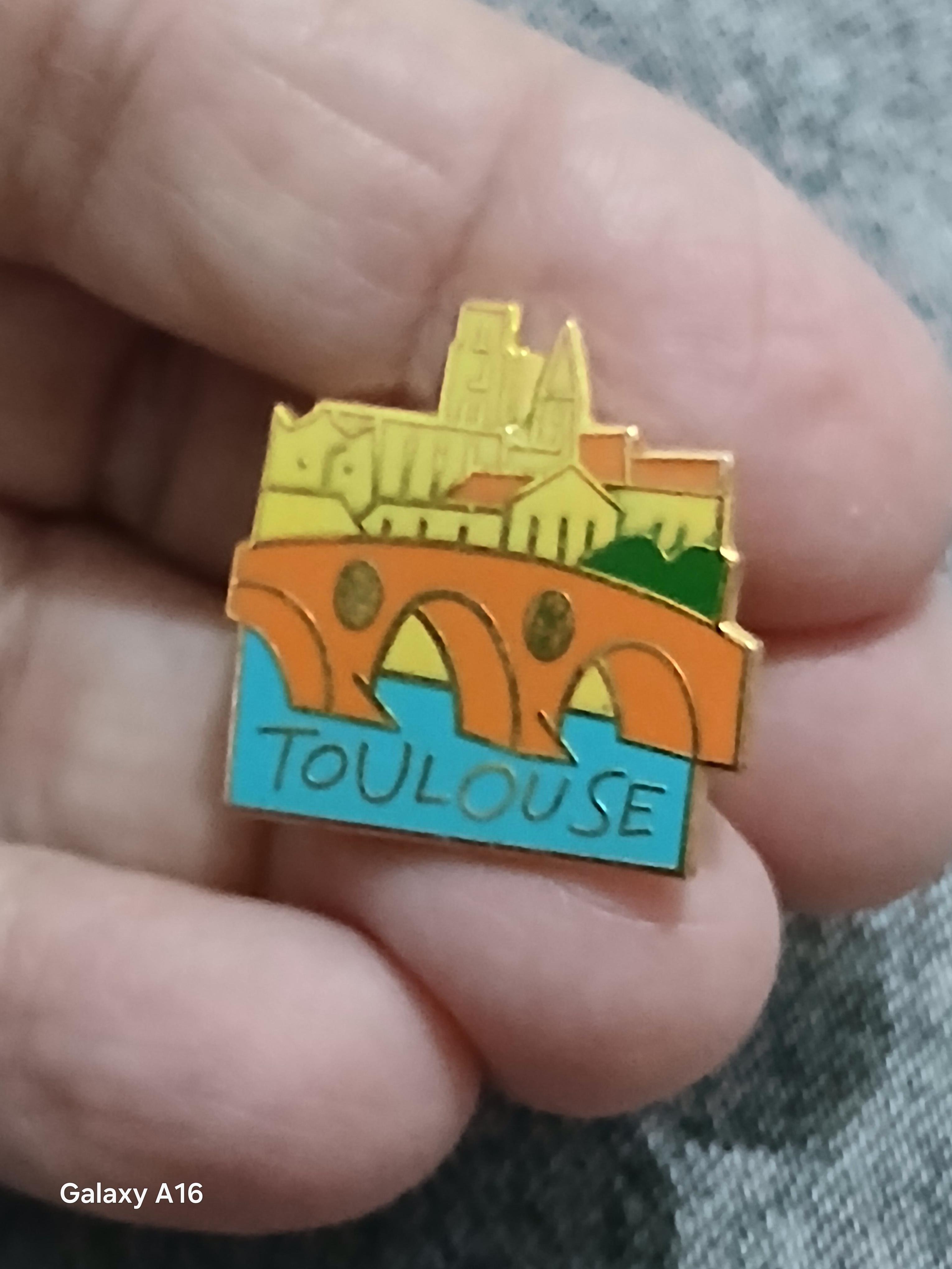 troc de troc un pins image 0