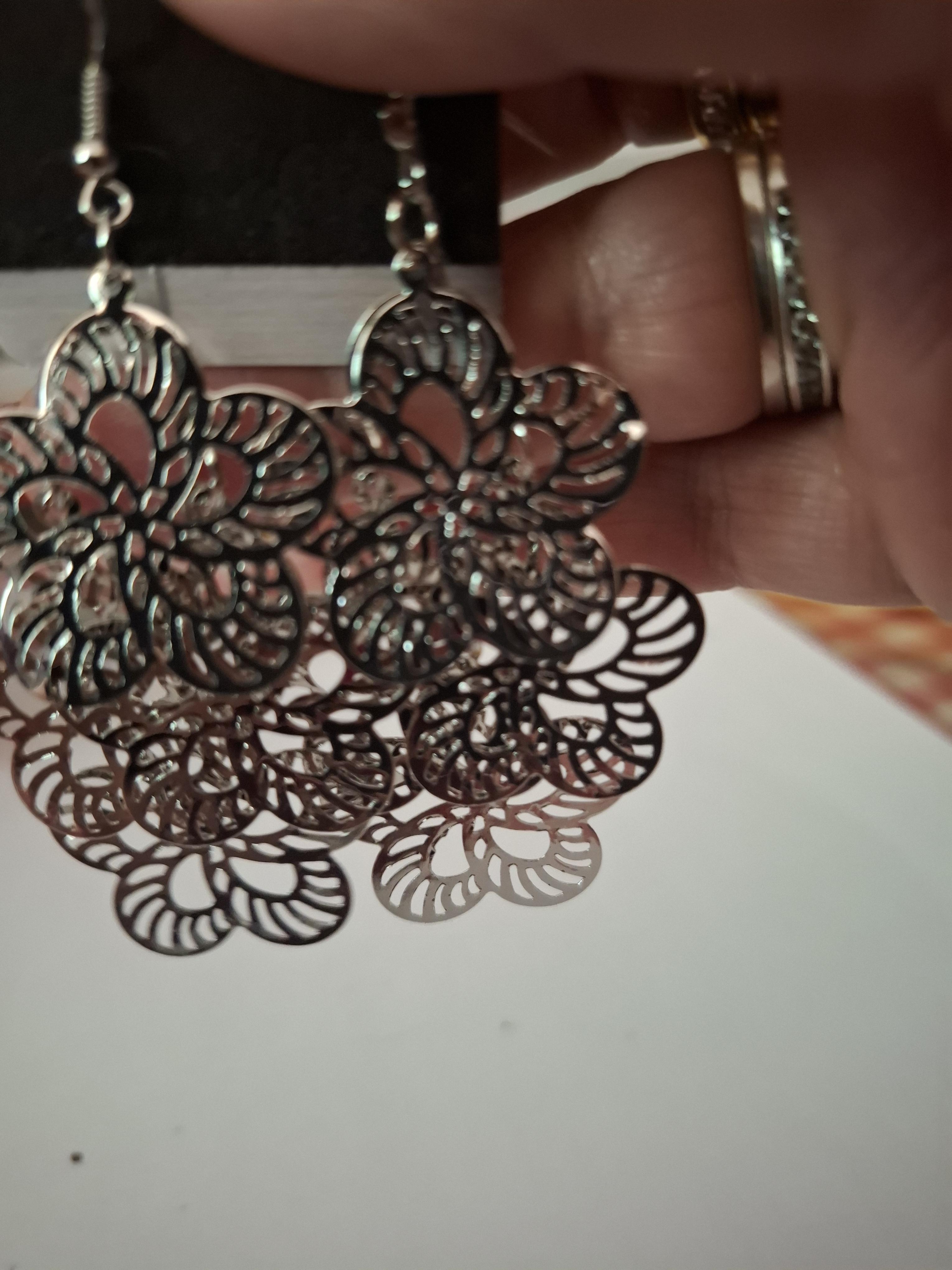 troc de troc reserve boucles d'oreilles image 0