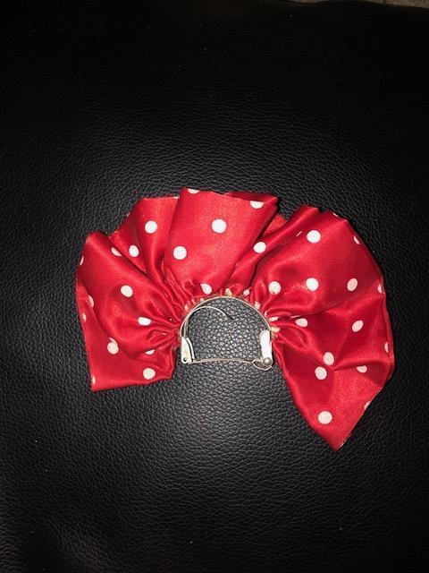 troc de troc barrette rouge à pois blancs image 0