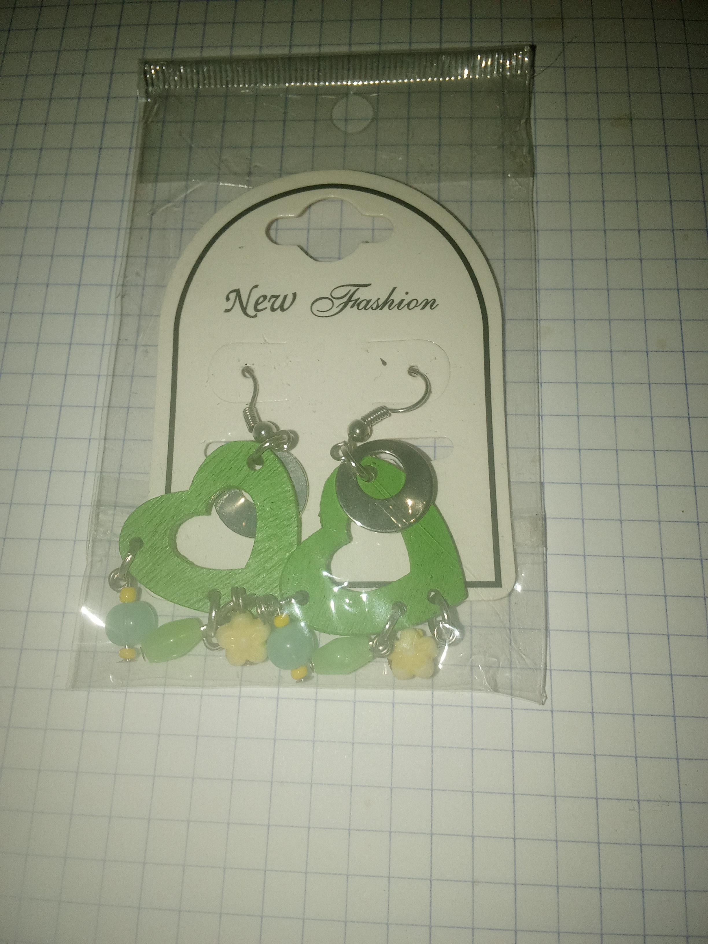 troc de troc boucles d'oreilles image 0