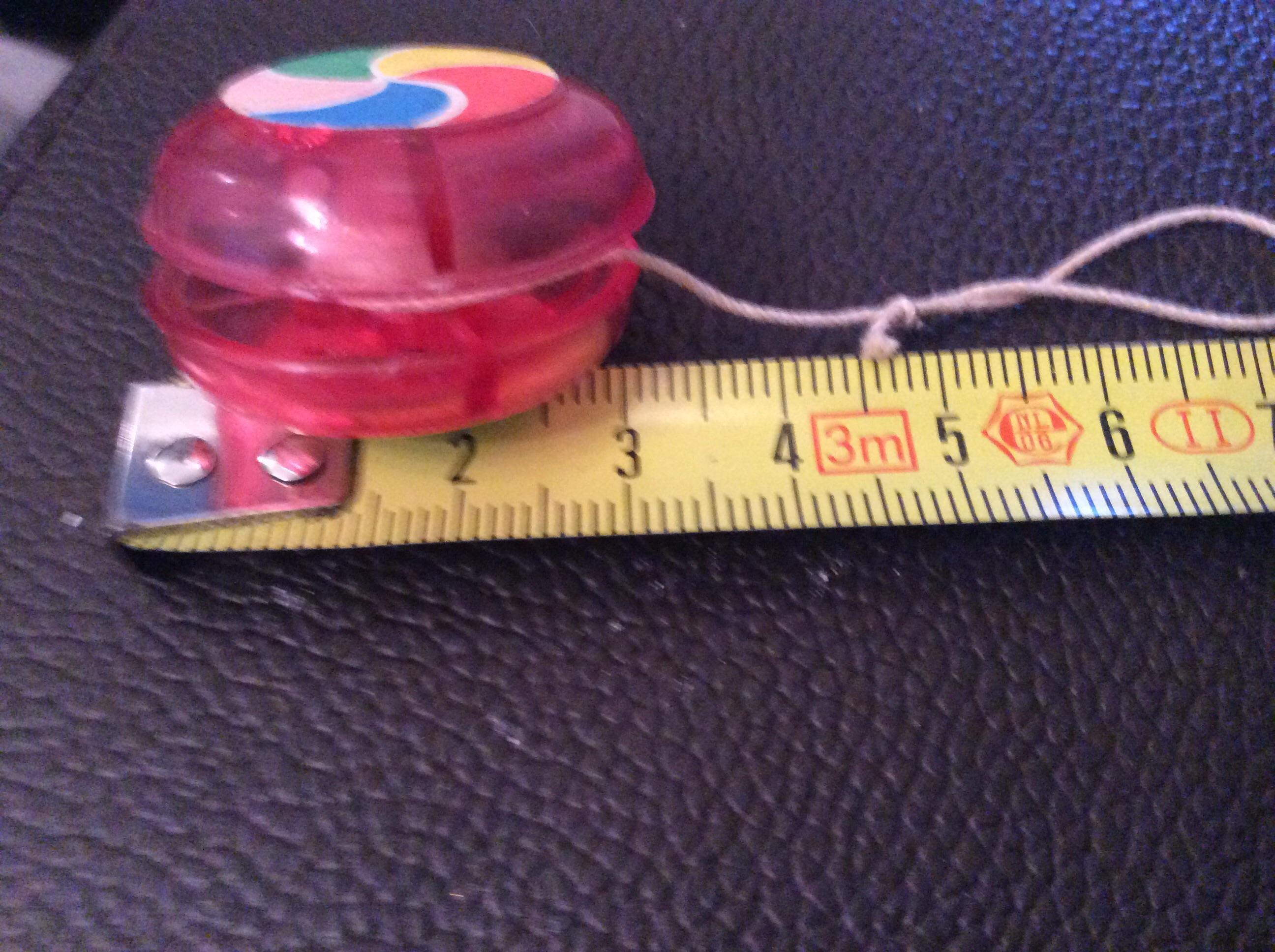 troc de troc tout petit yo-yo des années 90  3 cm image 1