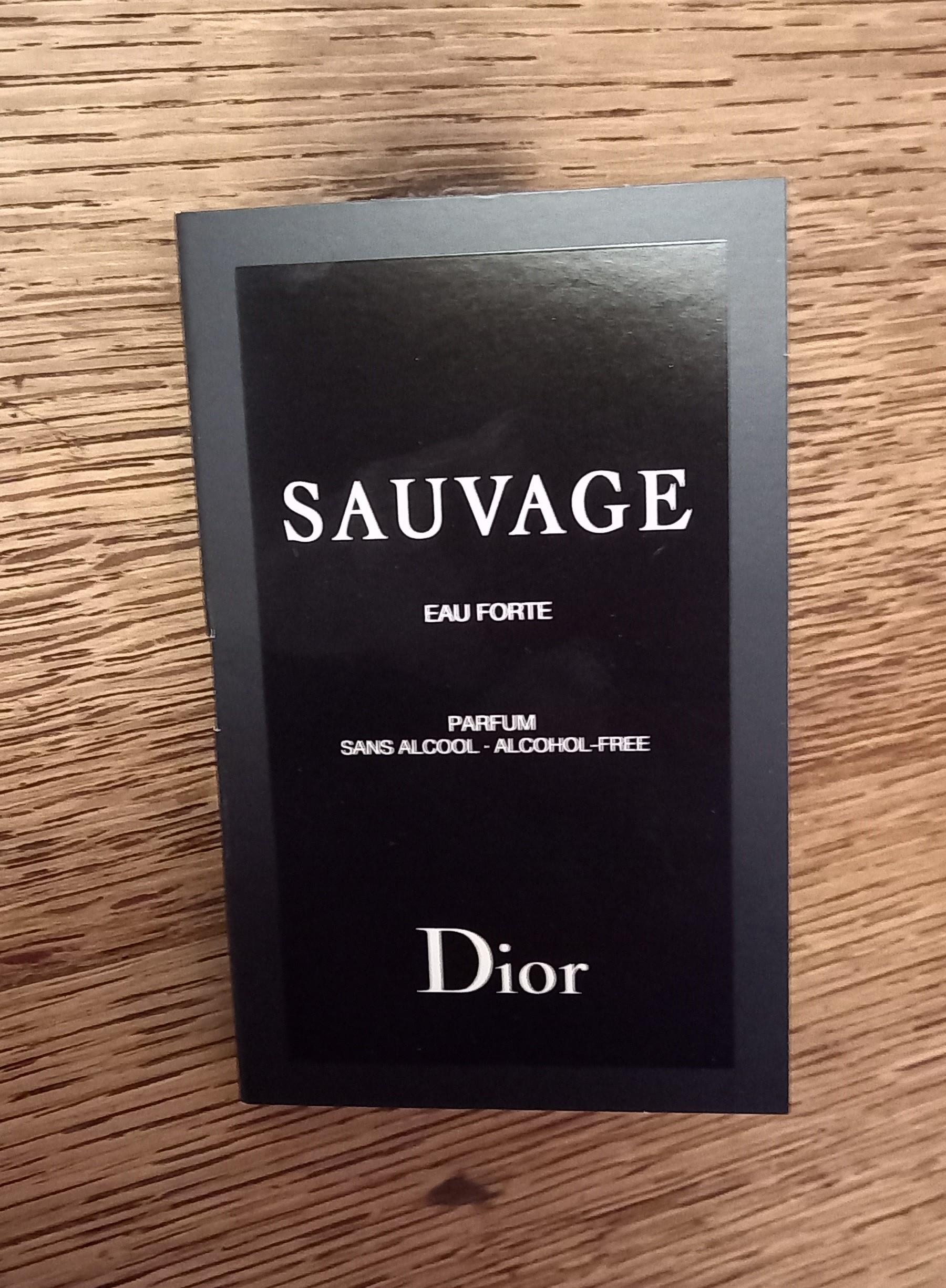 troc de troc echantillon de parfum dior. reserve. image 0