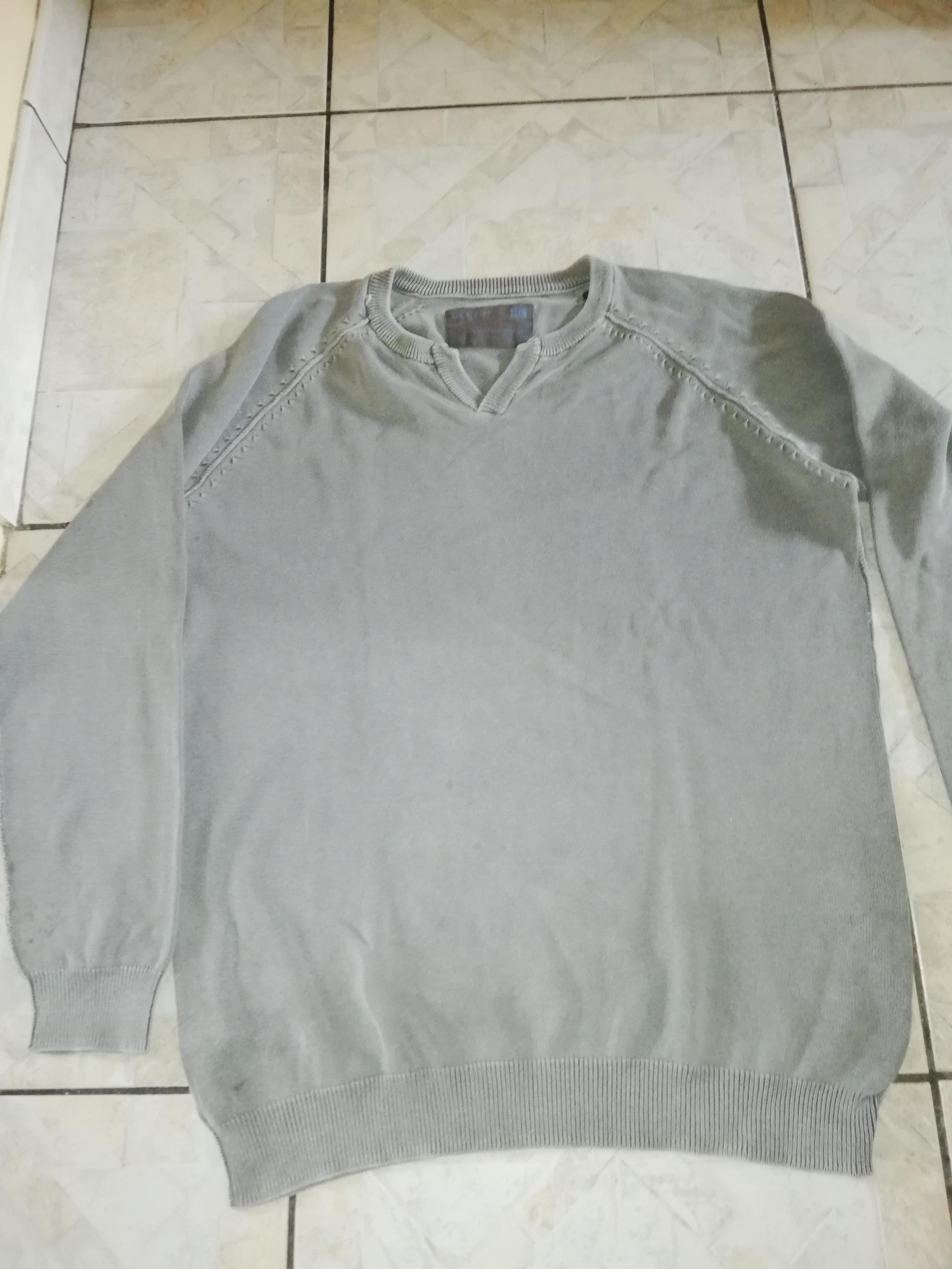 troc de troc pull gris marque celio taille 50 image 0