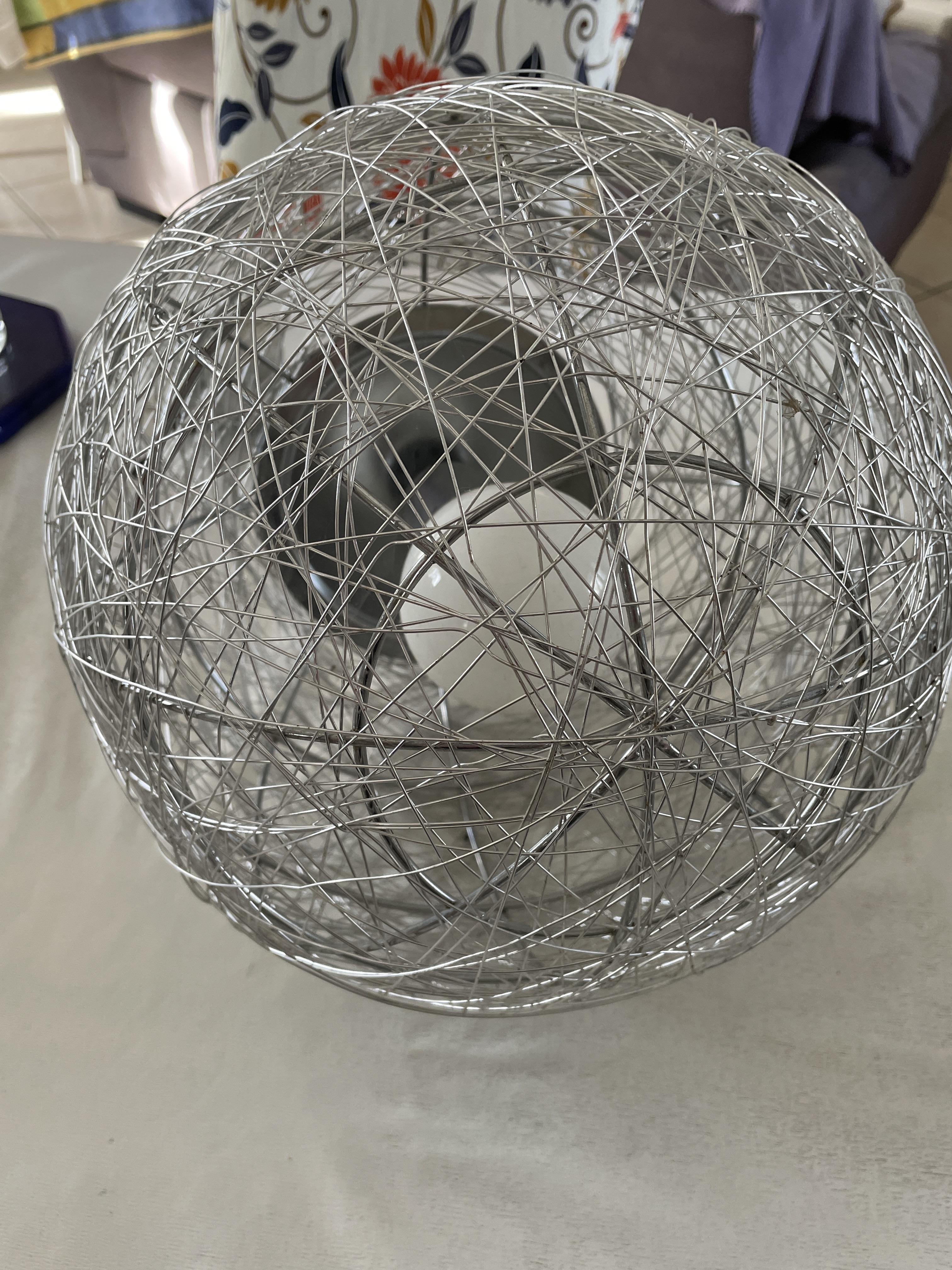 troc de troc suspension image 0