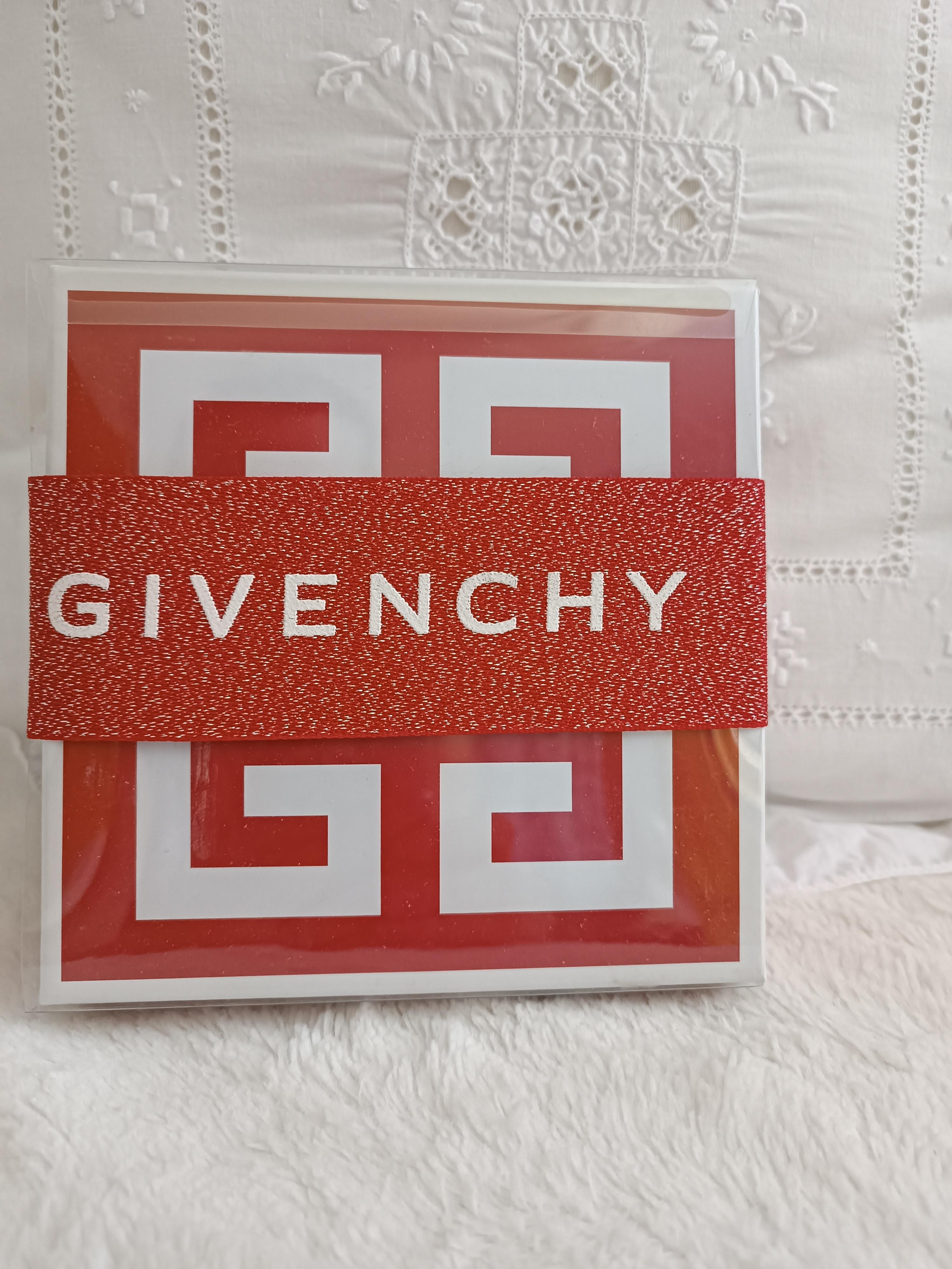 troc de troc troc en cours, coffret givenchy image 2