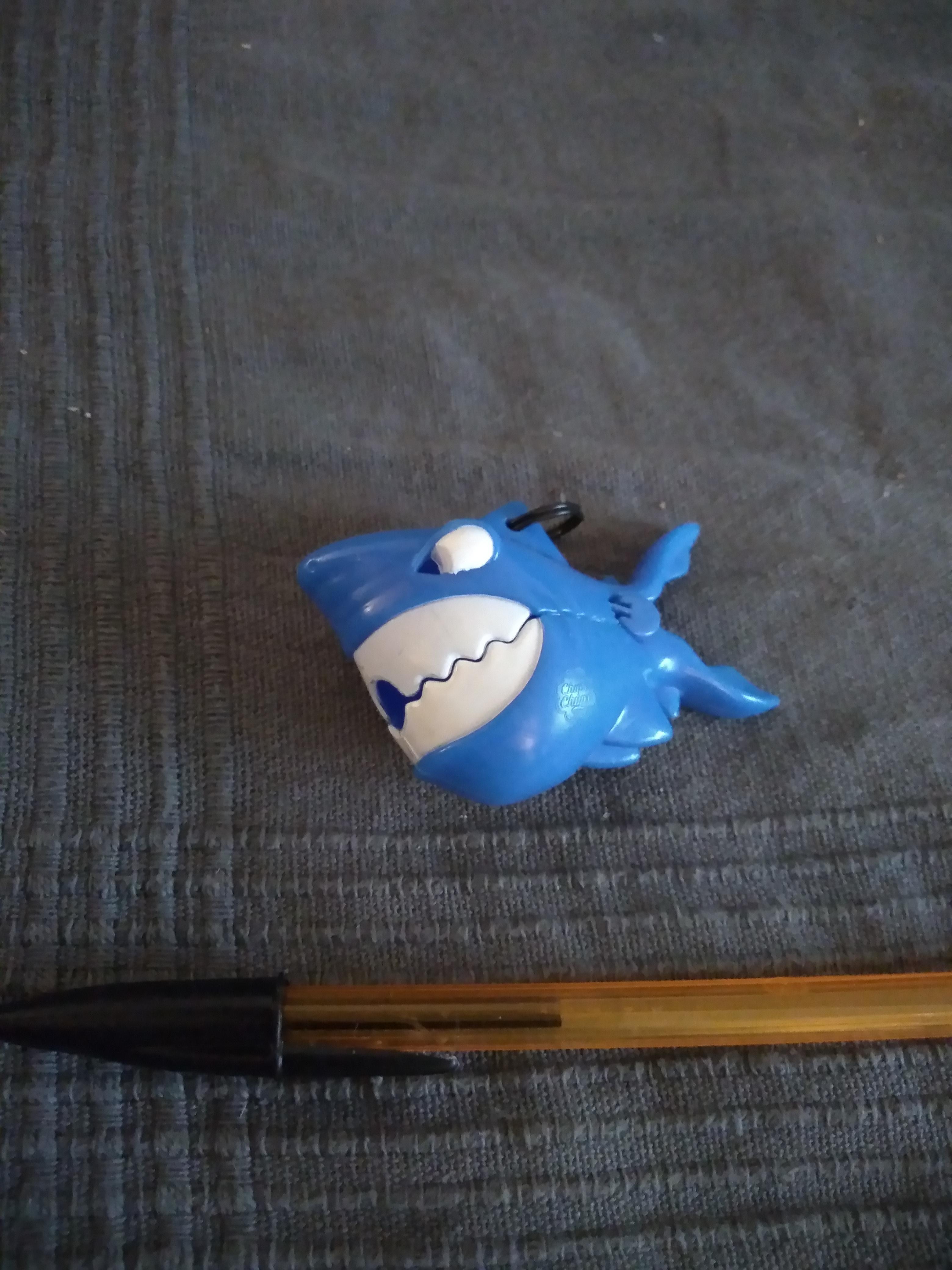 troc de troc jouet requin image 0
