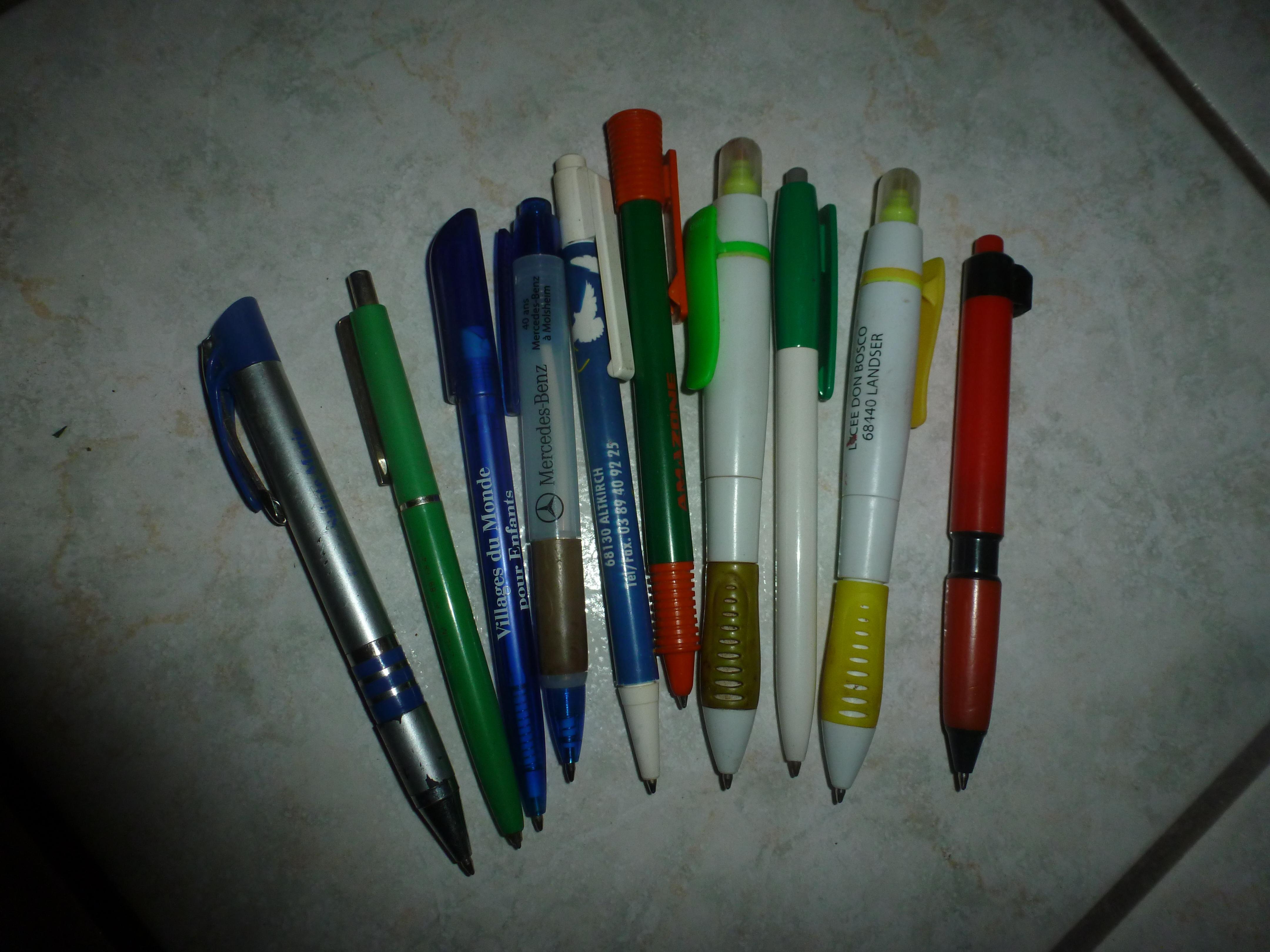 troc de troc lot de stylos publicitaires fdp compris image 0