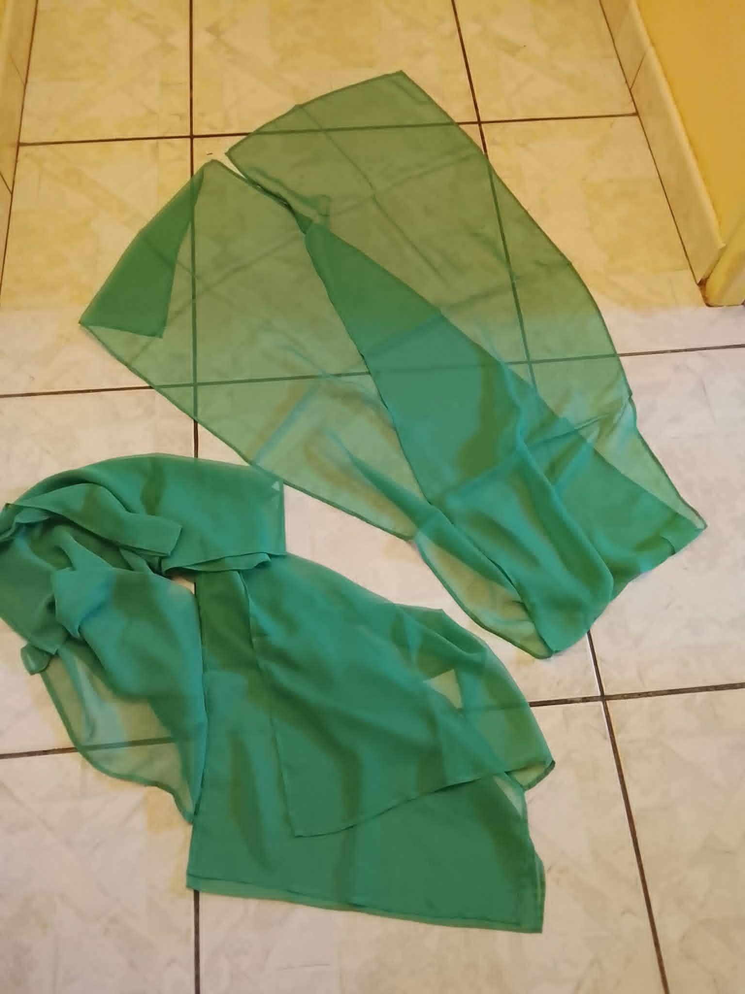 troc de troc foulard vert mousseline neuf  20 de disponible image 0