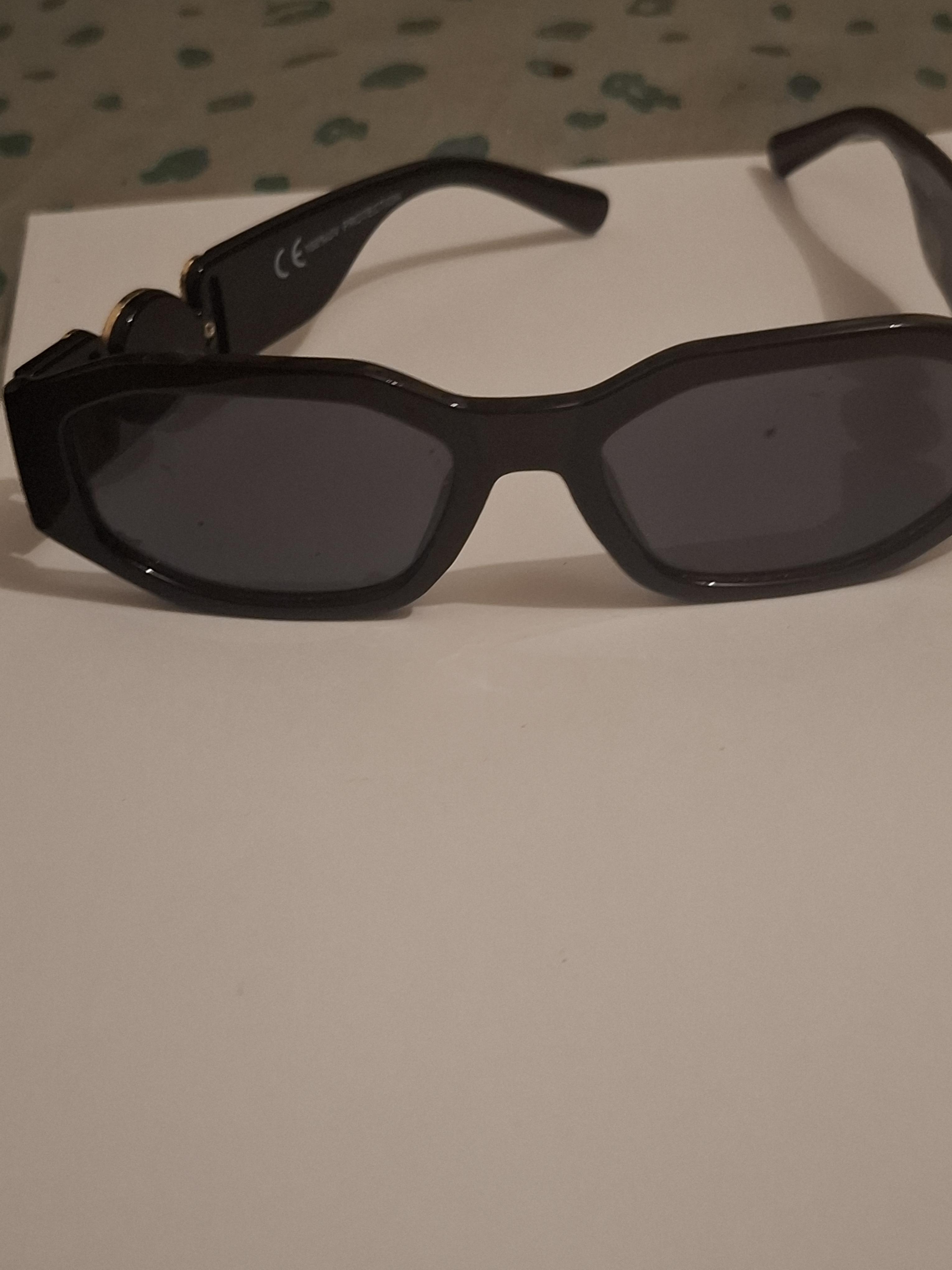 troc de troc lunette de soleil image 0