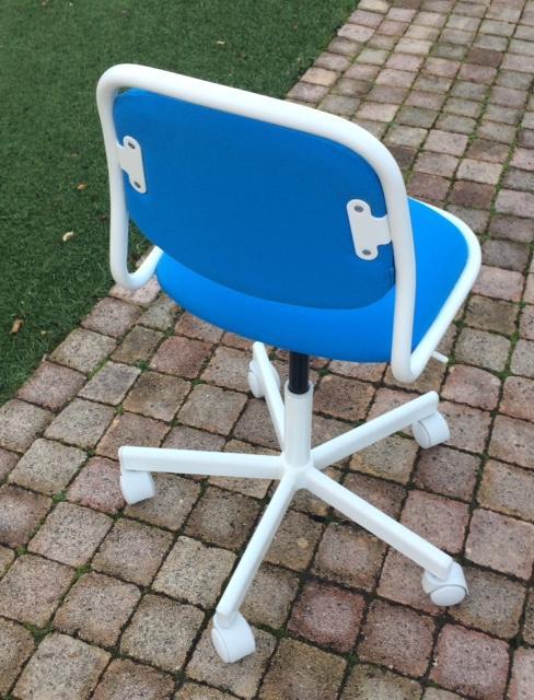 troc de troc chaise bureau enfant - très bon état image 1