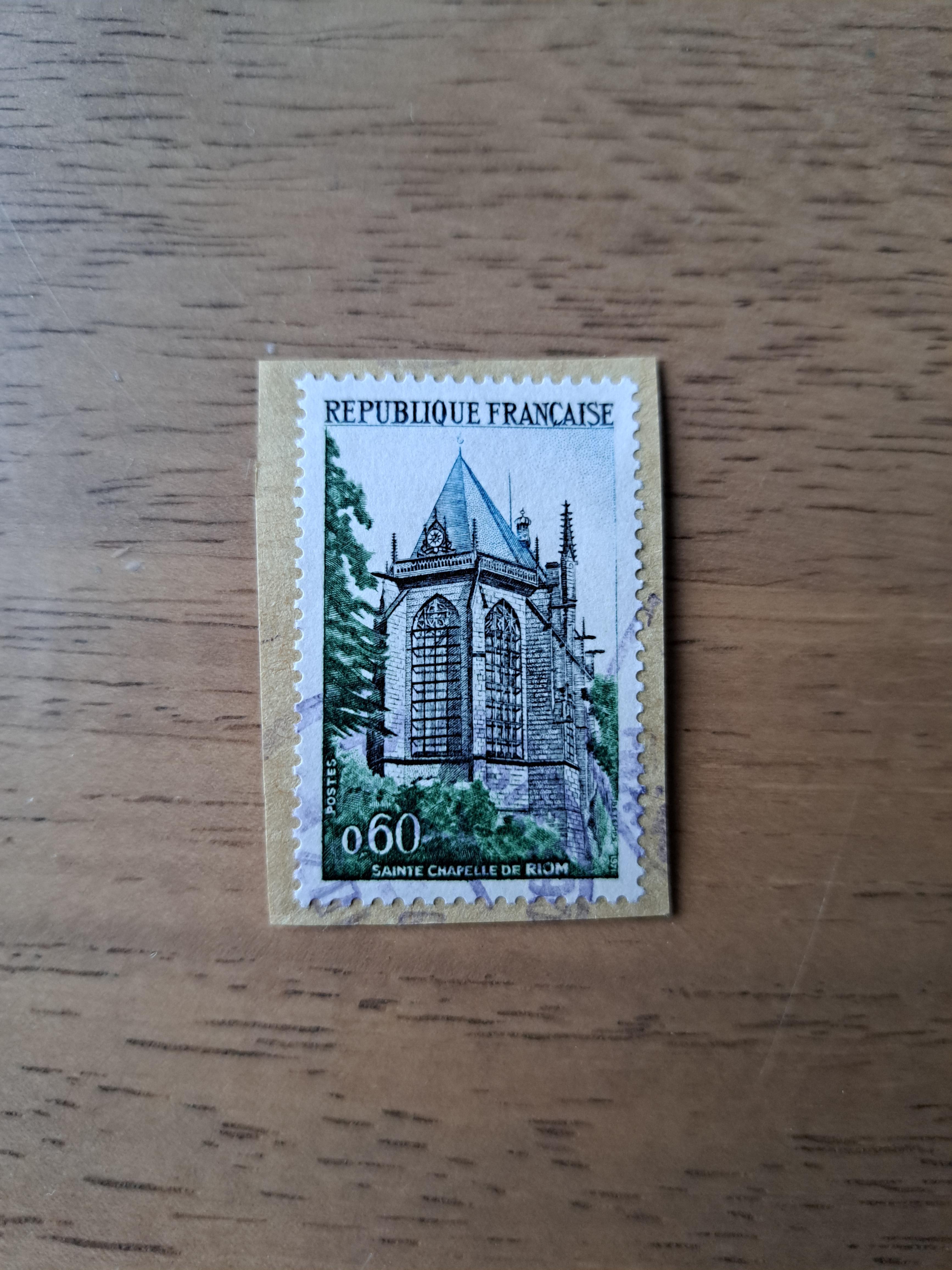 troc de troc timbre oblitéré pour collection- sainte chapelle de riom image 0