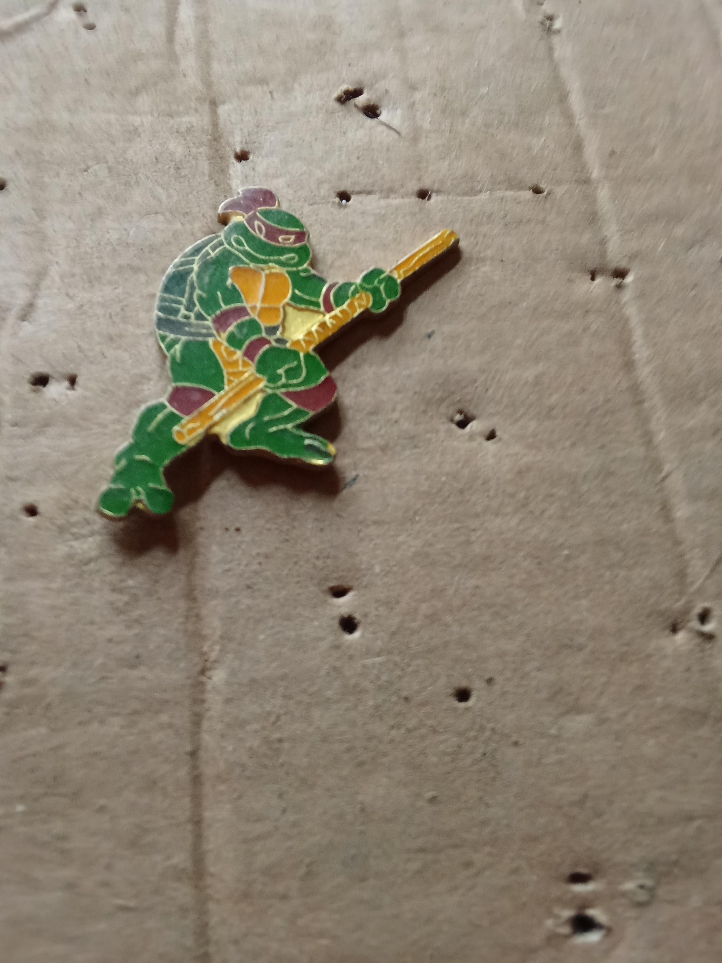 troc de troc pin's tortue ninja réserver lilas91 image 0