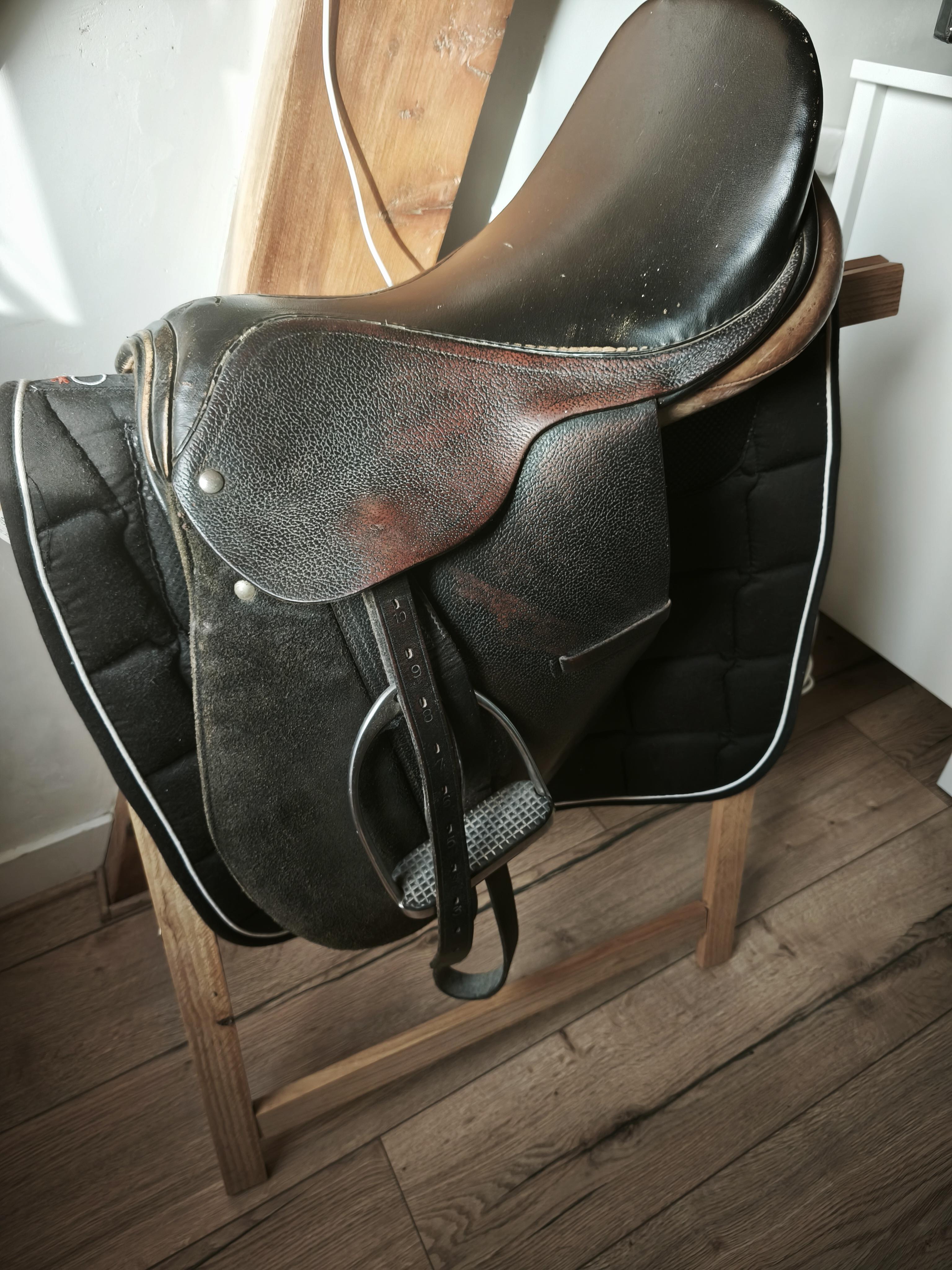 troc de troc selle pour décoration image 1