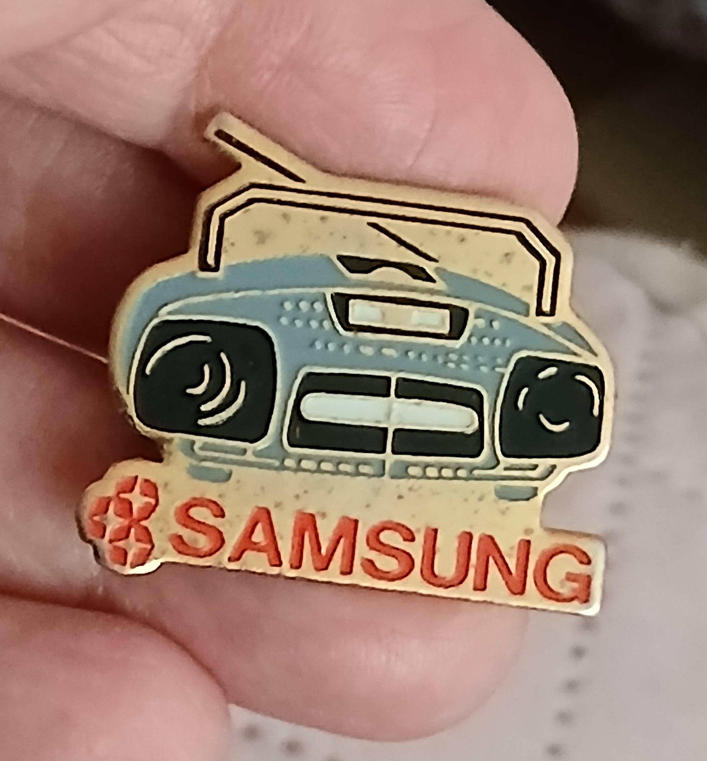 troc de troc reserver. pins ' samsung ' image 0