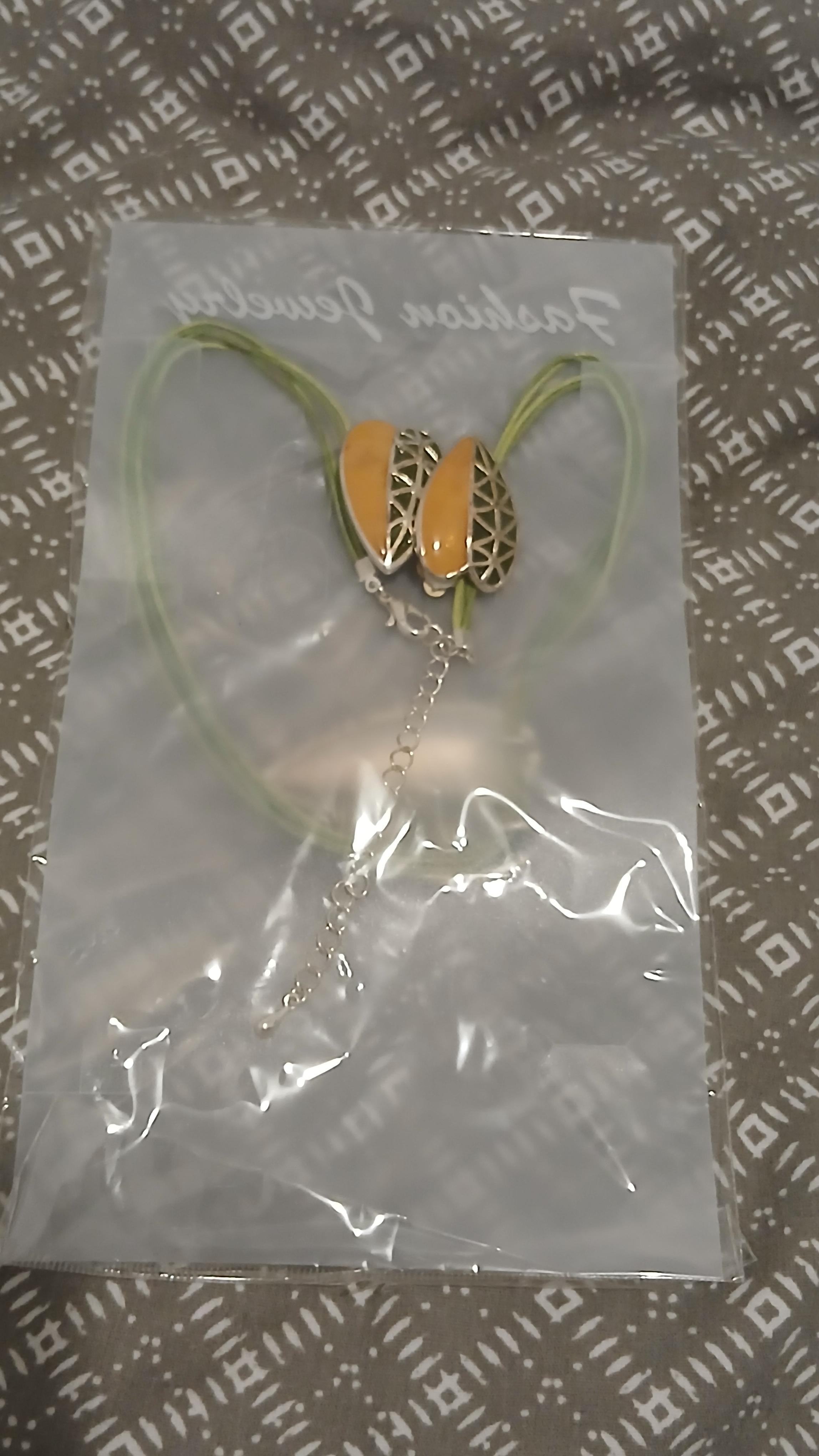 troc de troc reserver divers troc  collier femme image 1