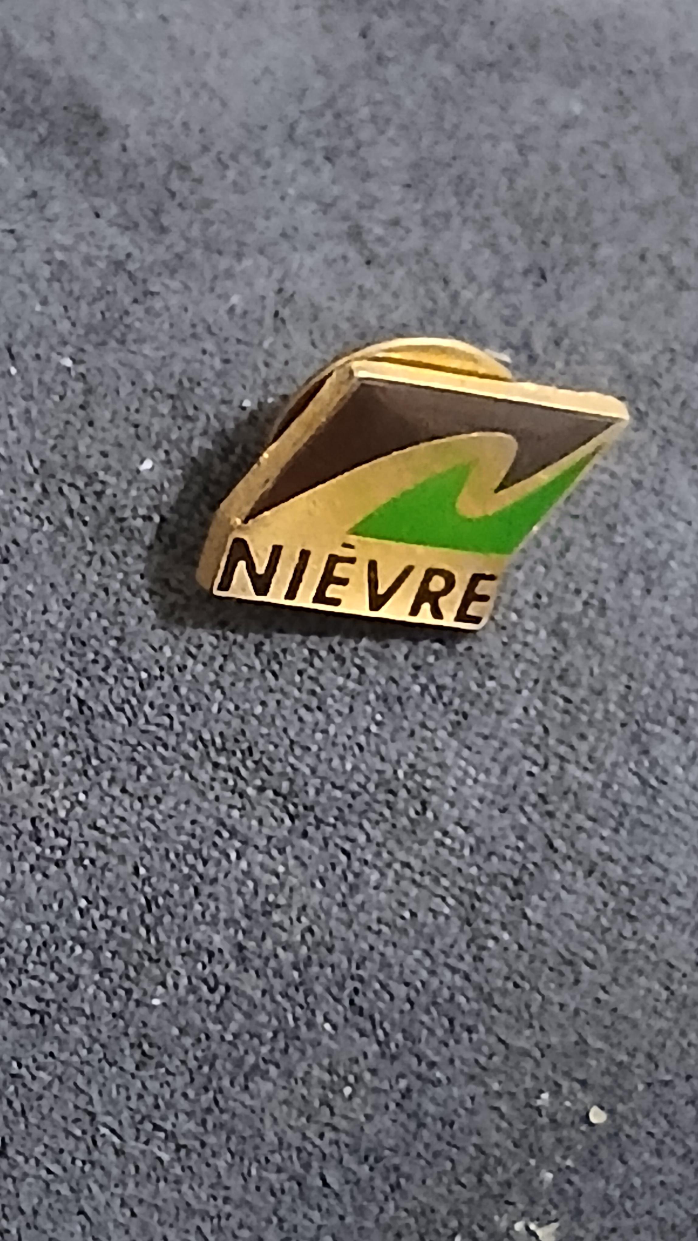 troc de troc un pins image 0