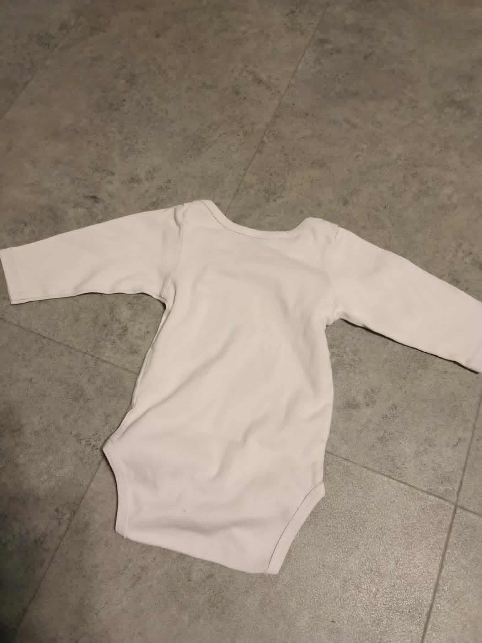 troc de troc body blanc  disney 9 mois image 1