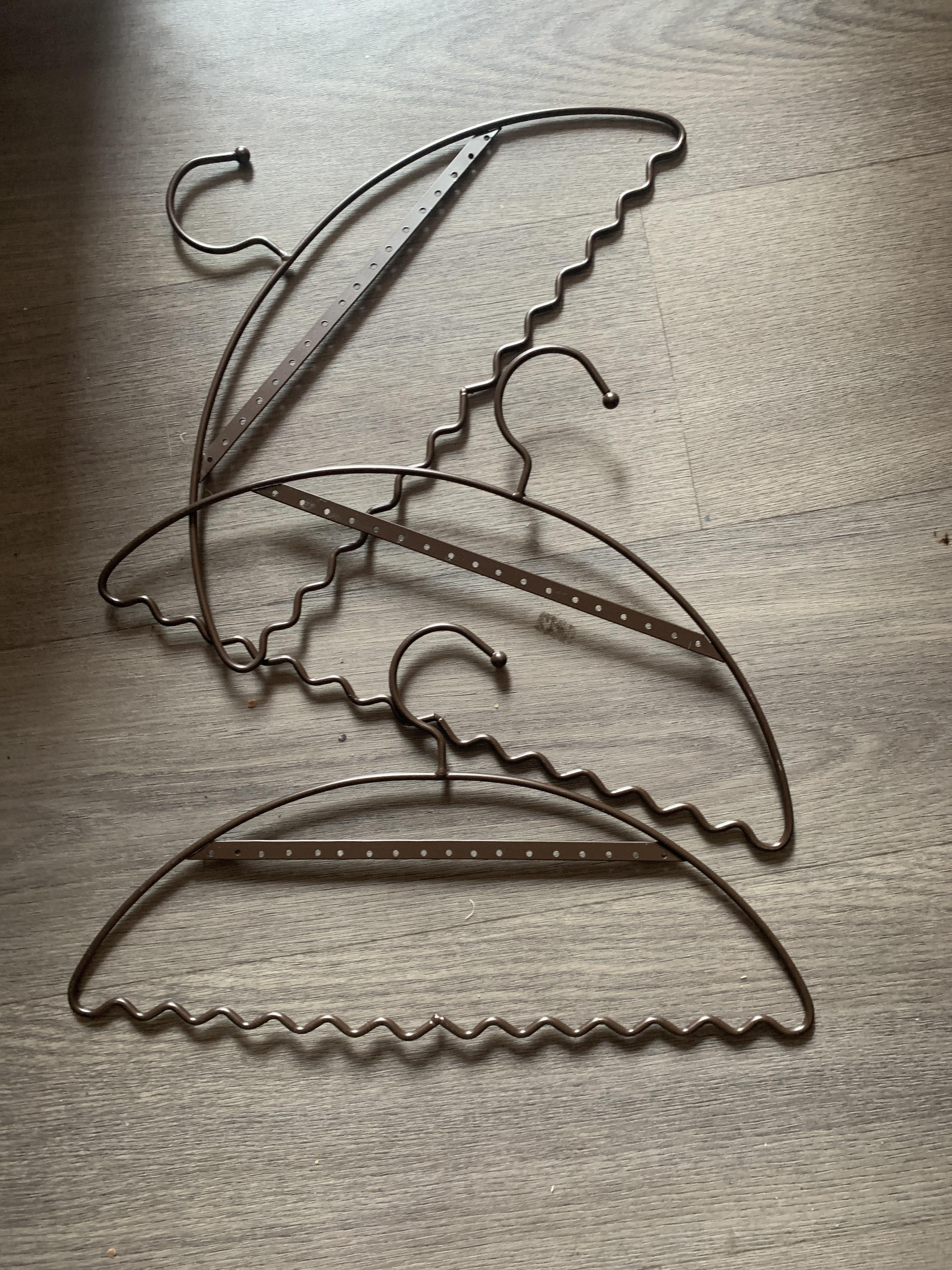troc de troc 3 portemanteaux pour mettre des bijoux image 0