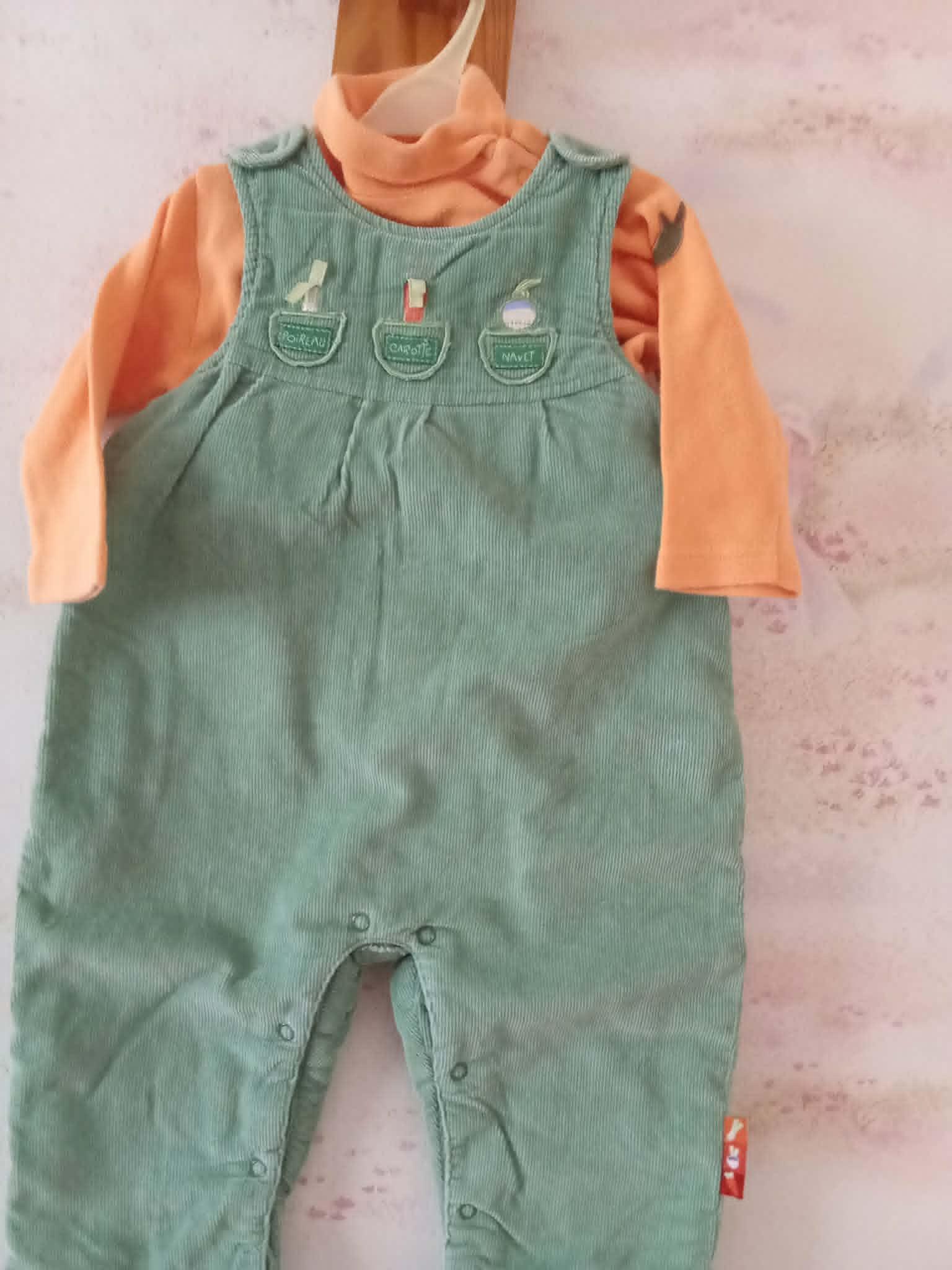 troc de troc salopette  9 mois neuf   vert comme photo image 1