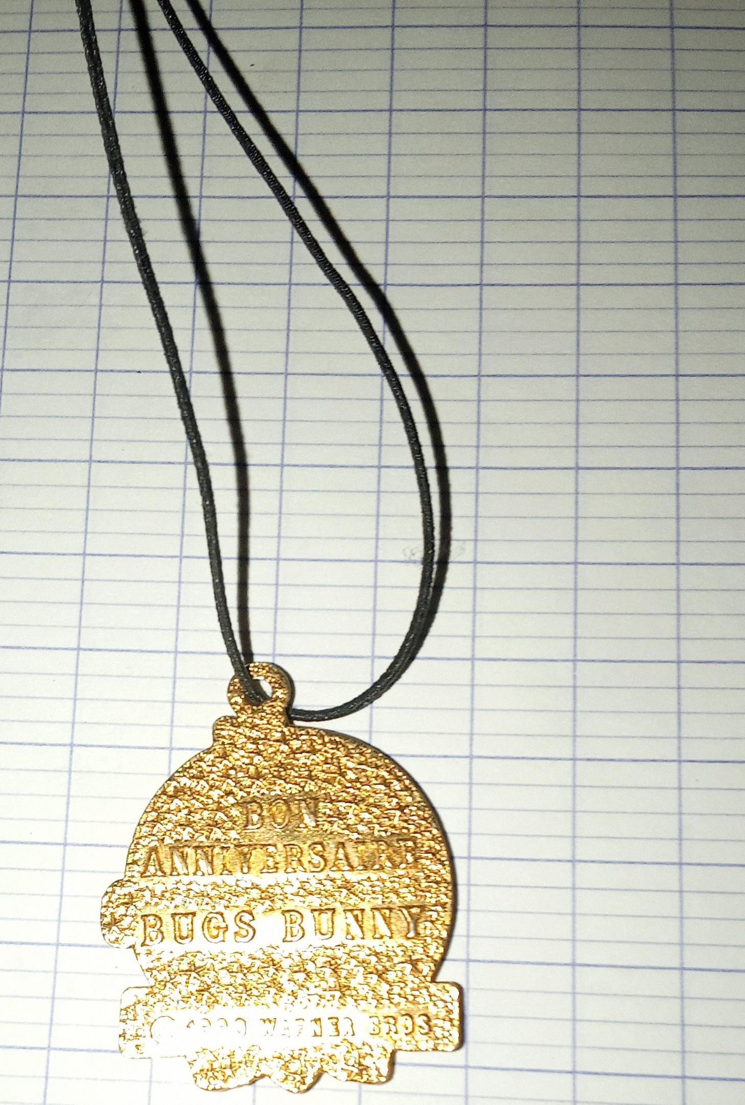 troc de troc collier bug bunny warner bros image 1