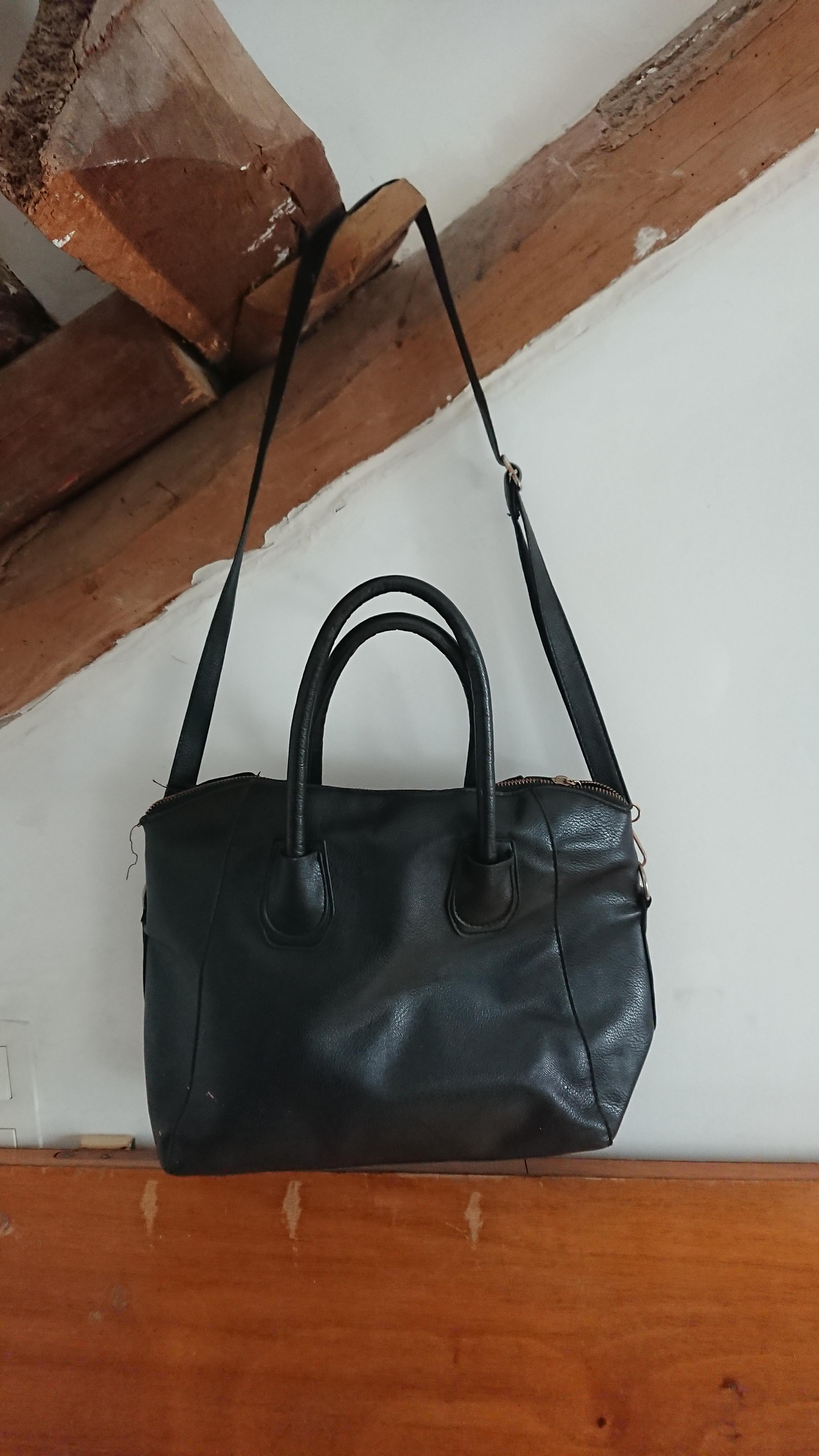 troc de troc sac à main noir en simili cuir image 1