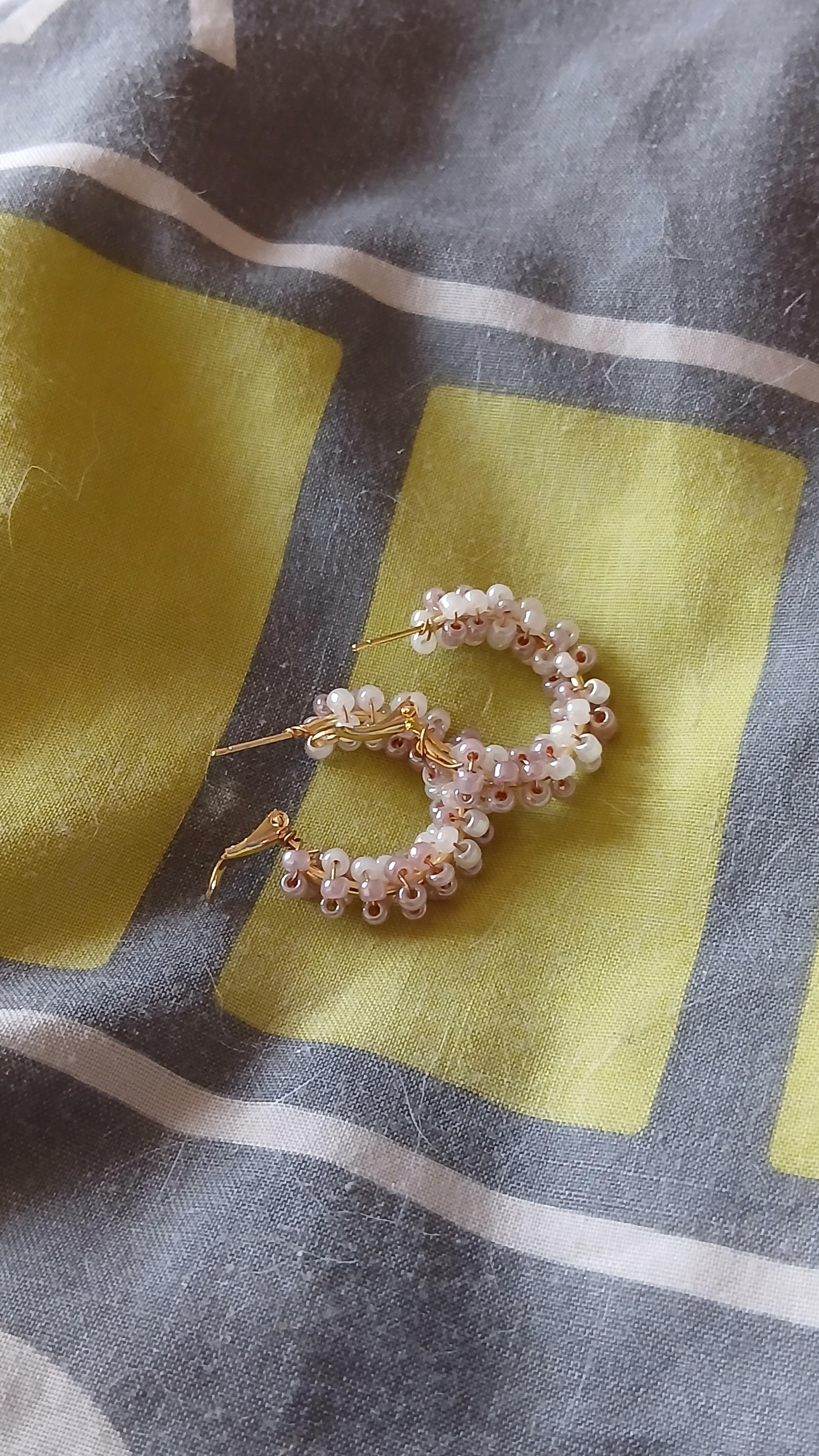 troc de troc une paire de boucle d oreille image 1