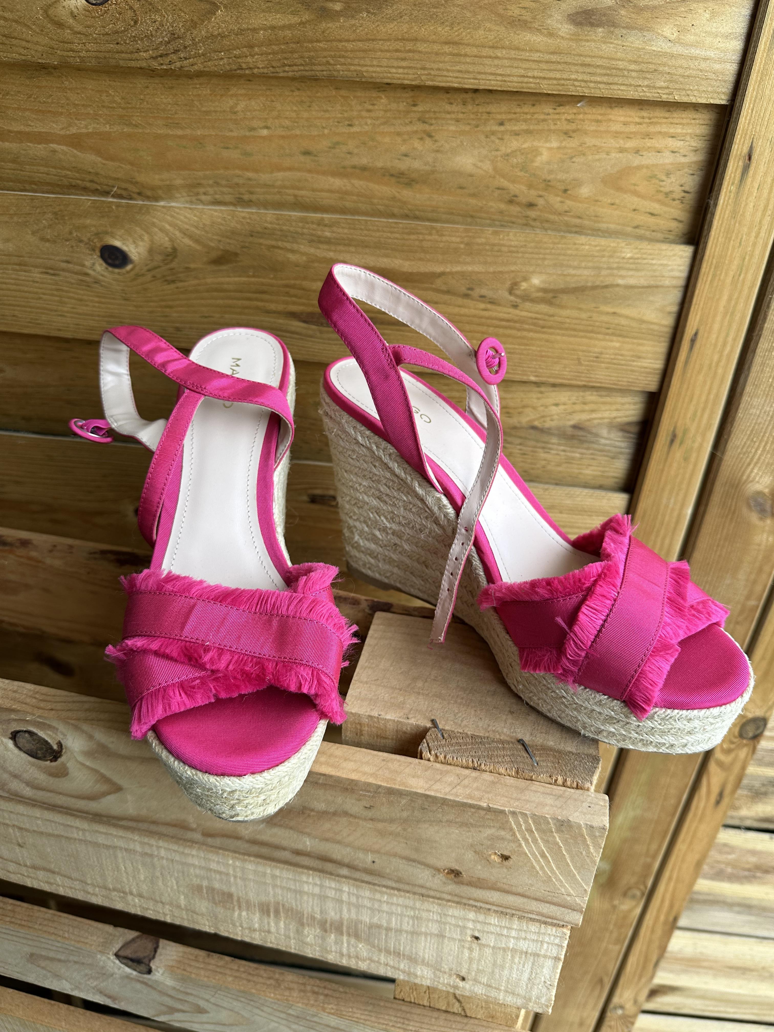 troc de troc Échange chaussures contre meuble image 0