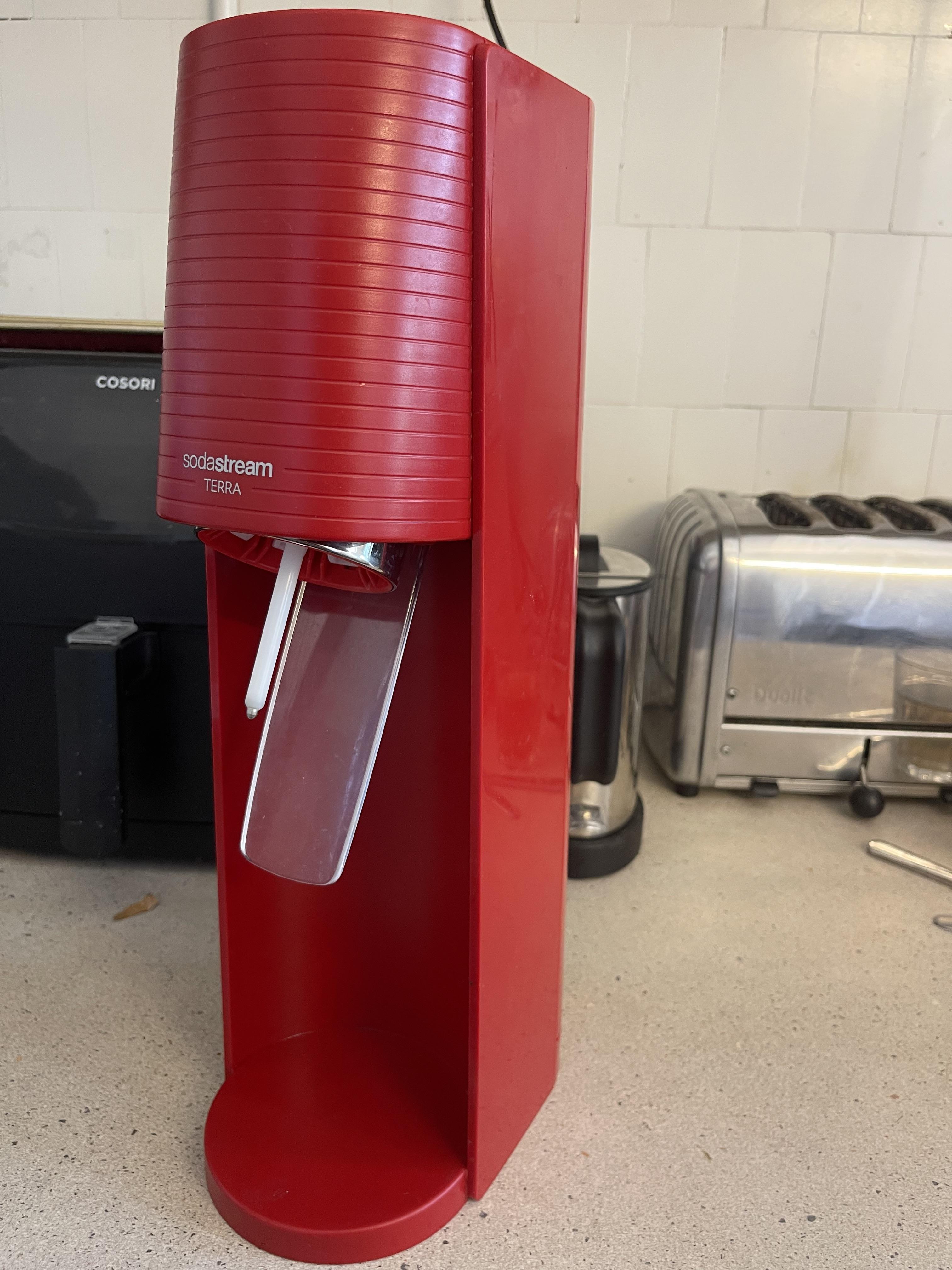 troc de troc sodastream rouge sans bouteille de gaz image 1