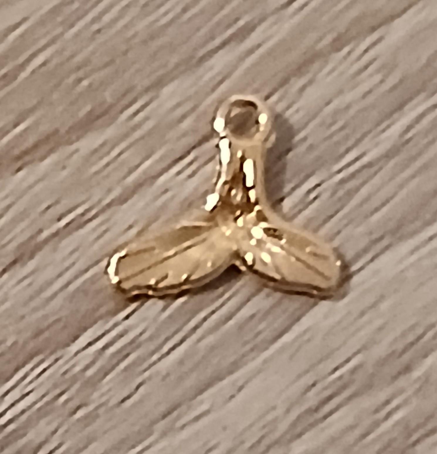 troc de troc reserver valvi un pendentif image 1