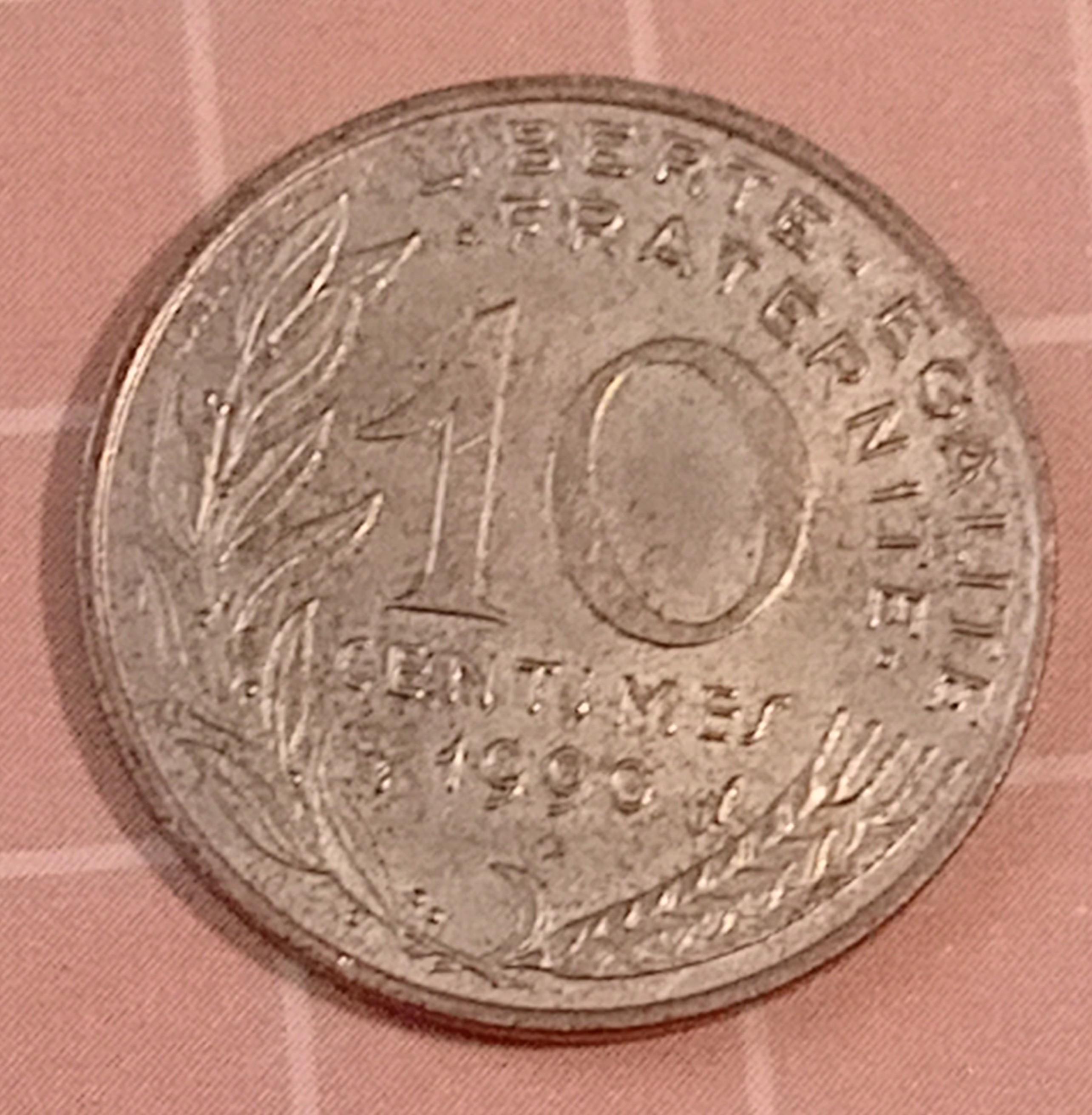 troc de troc reserver. piece de monnaie 10 centimes image 0