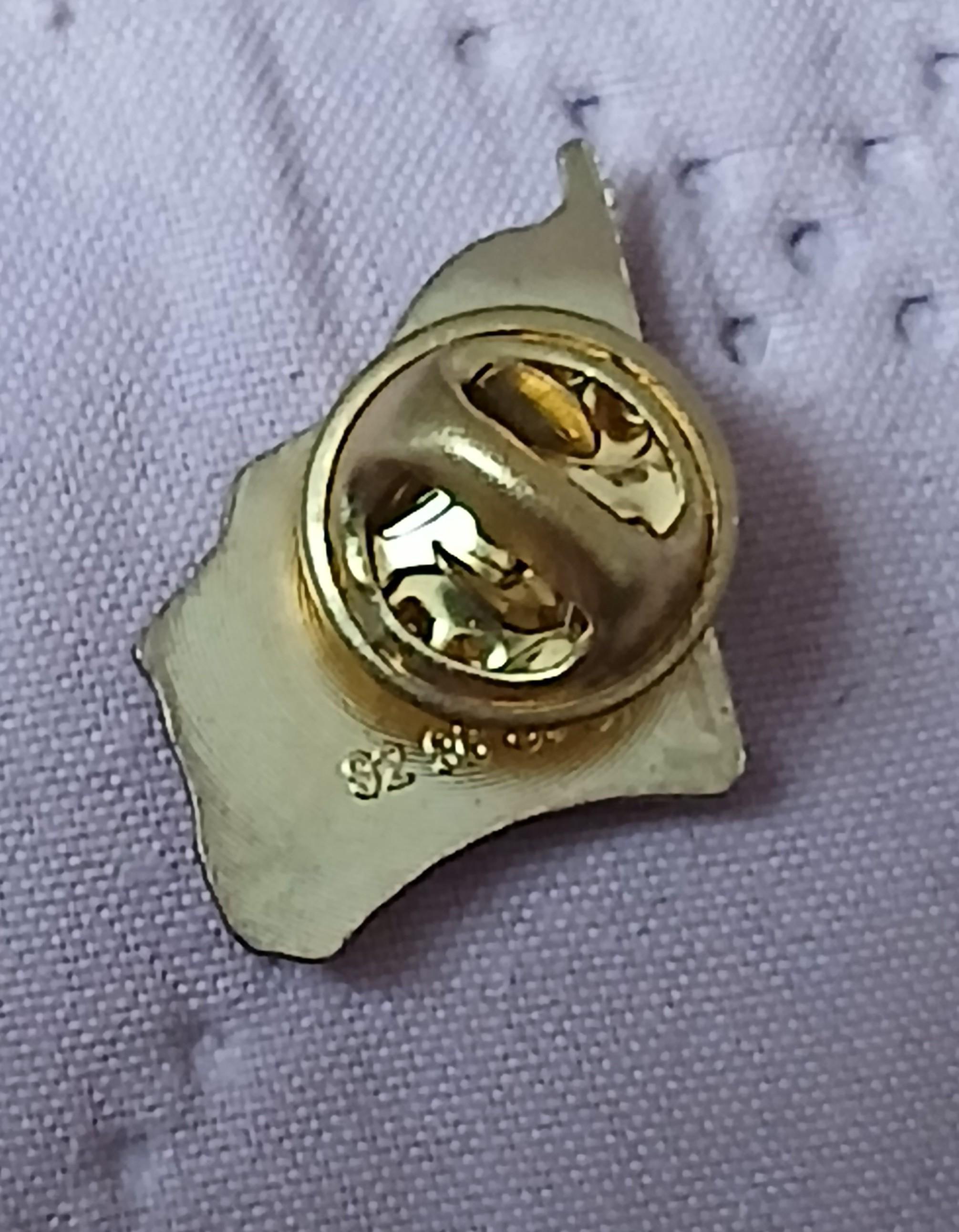 troc de troc reserver. un pins image 2
