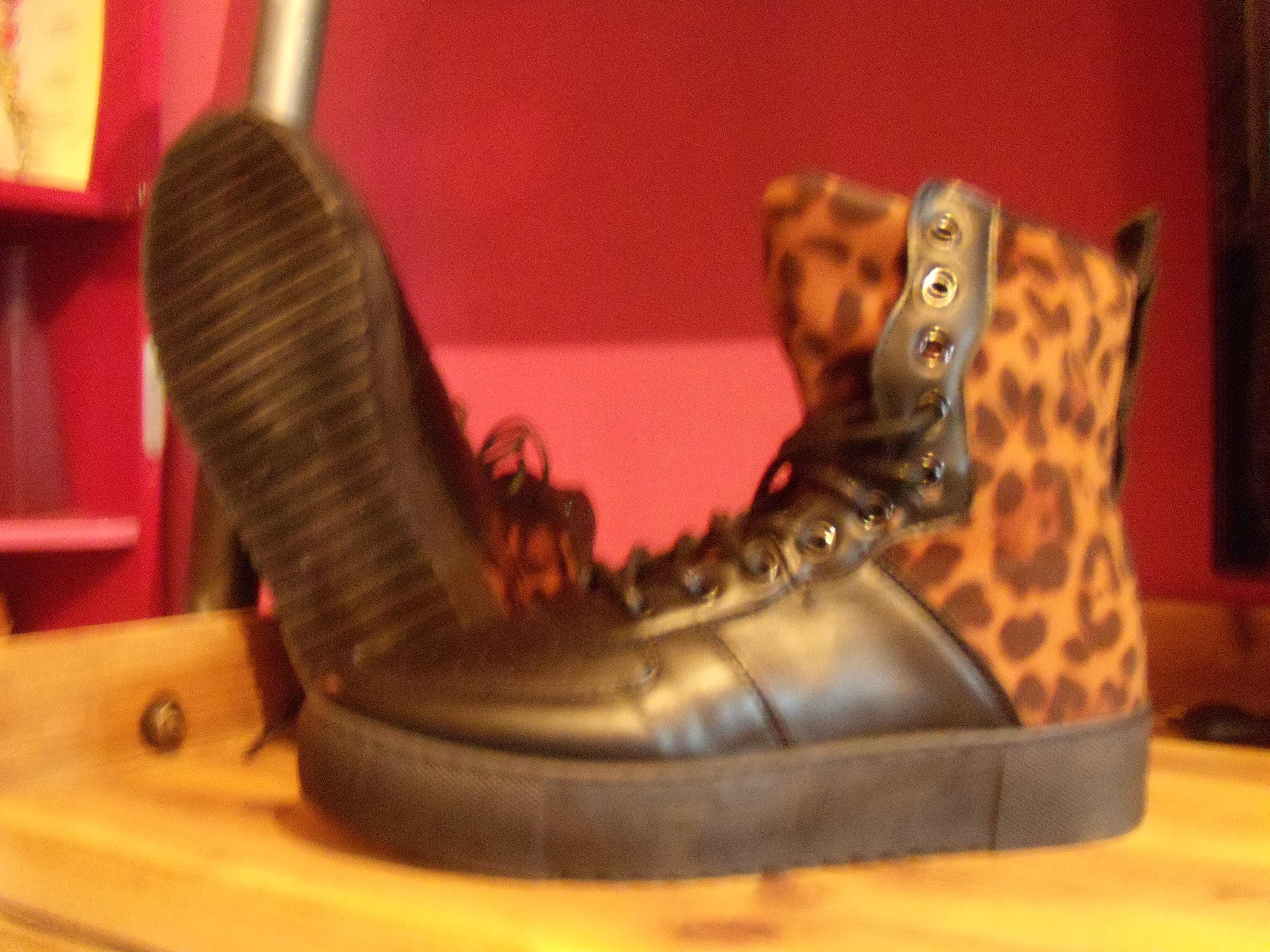 troc de troc bottines à lacets neuves jamais portées p.39 image 1