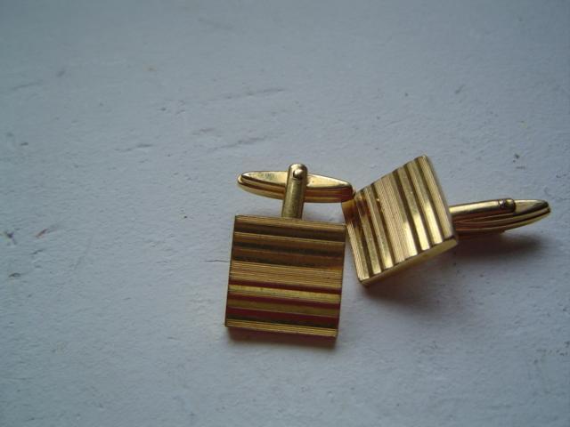 troc de troc paire de boutons de manchette image 0