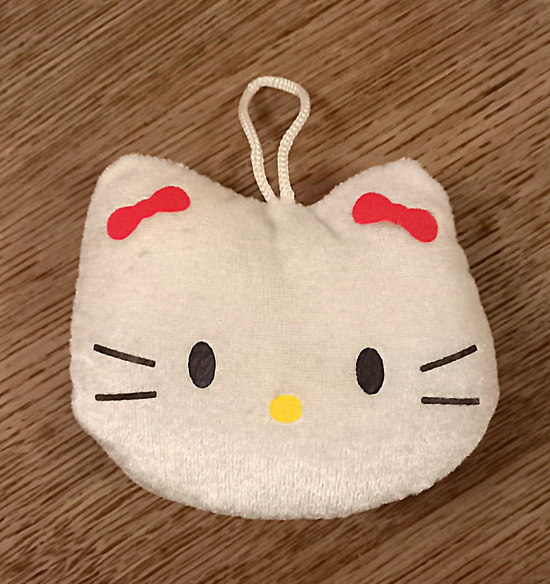 troc de troc petite peluche hello kitty. image 0