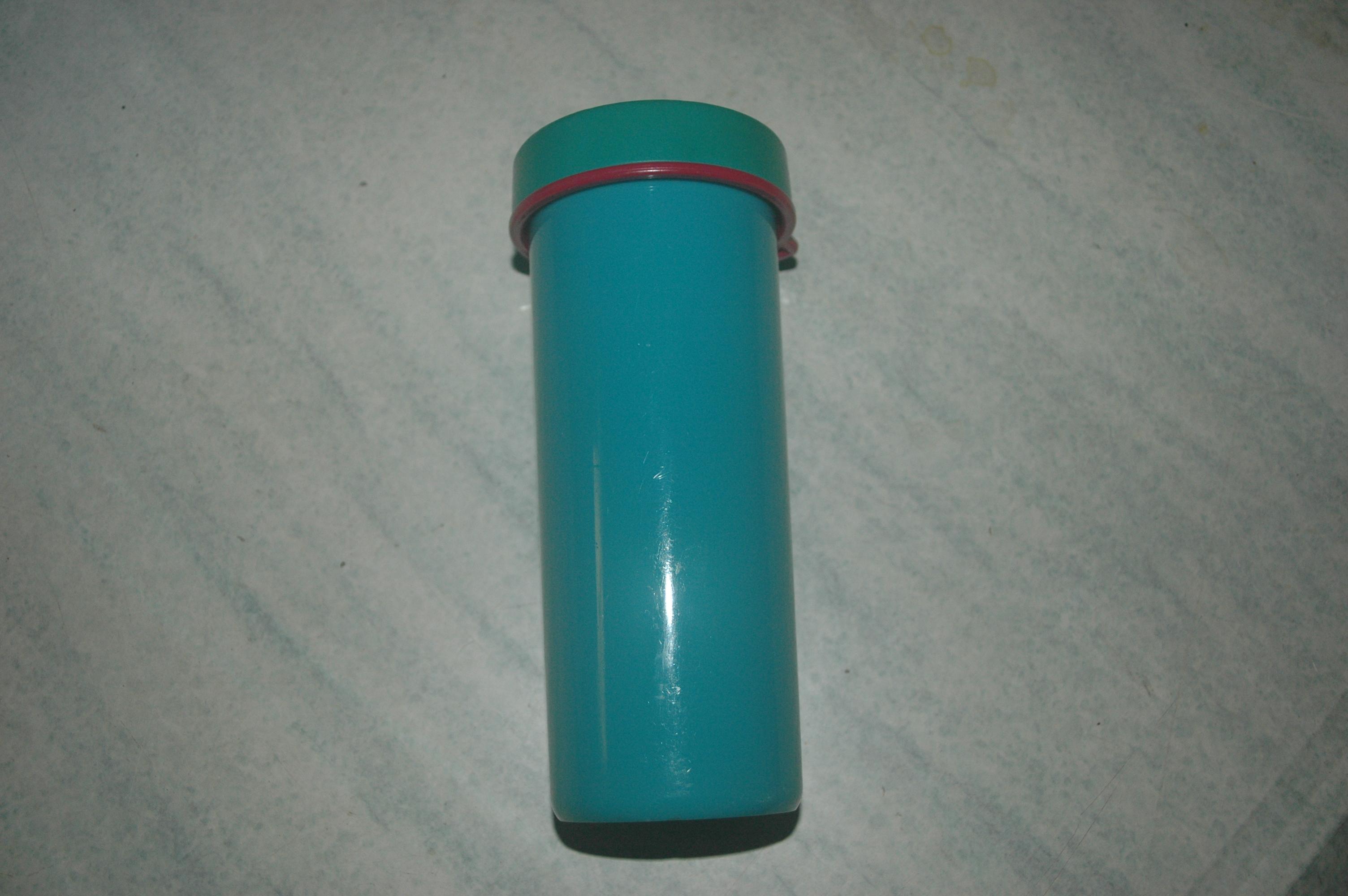 troc de troc petite gourde tupperware image 0