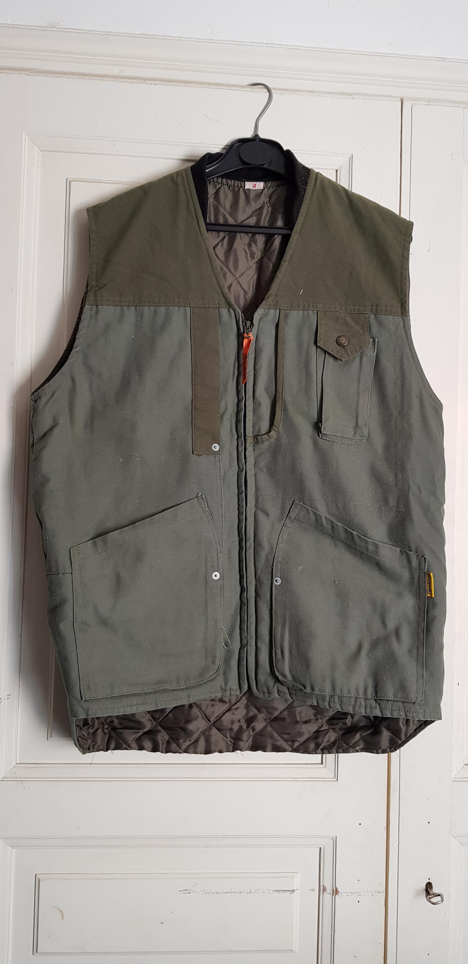 troc de troc veste sans manches image 0