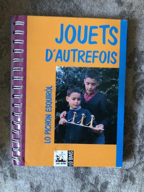 troc de troc livre "jouets d'autrefois" (bon état) image 0