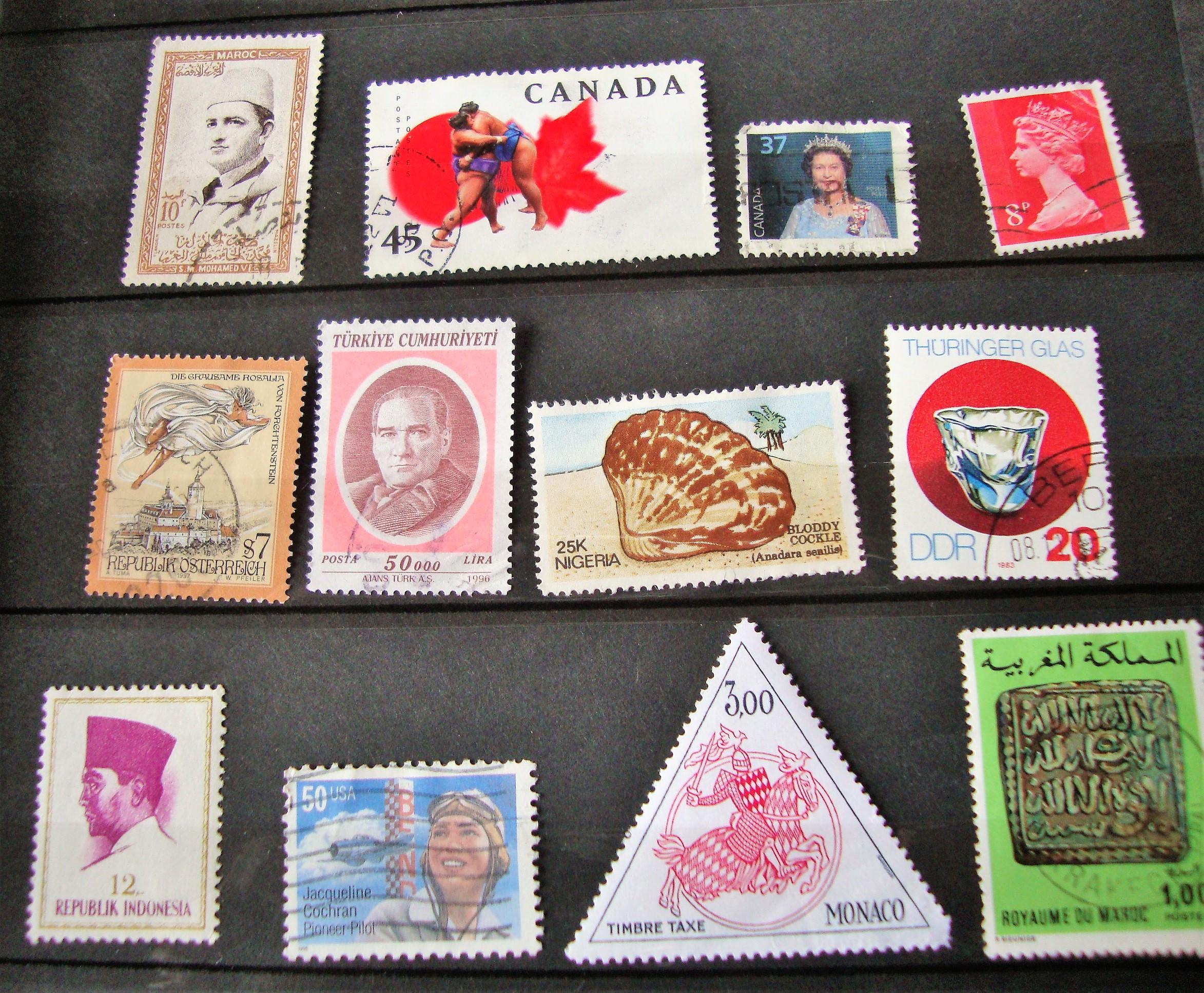 troc de troc lot de 12 timbres étrangers divers image 0