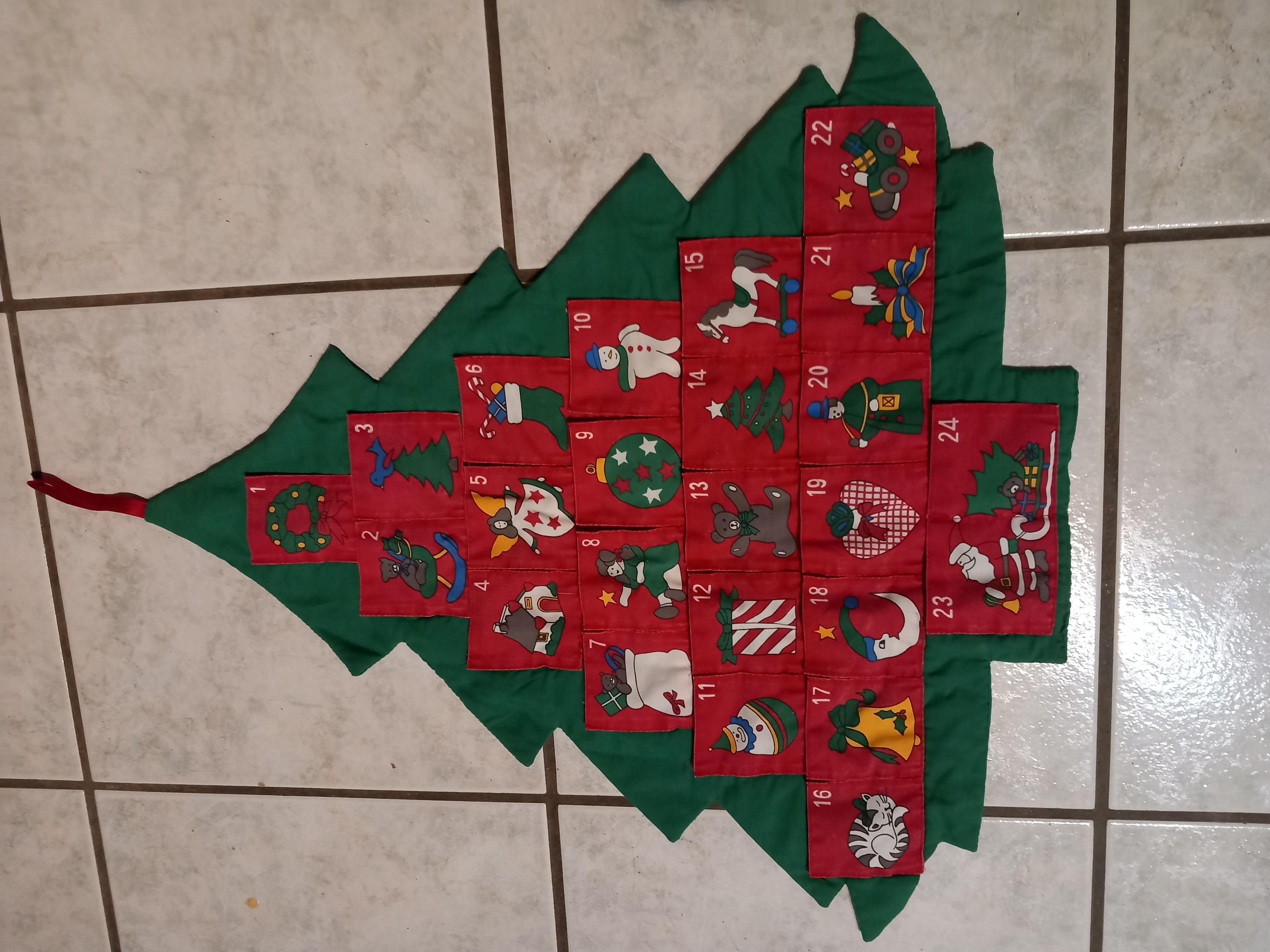 troc de troc calendrier de l'avent en tissu envoi compris reserve image 0