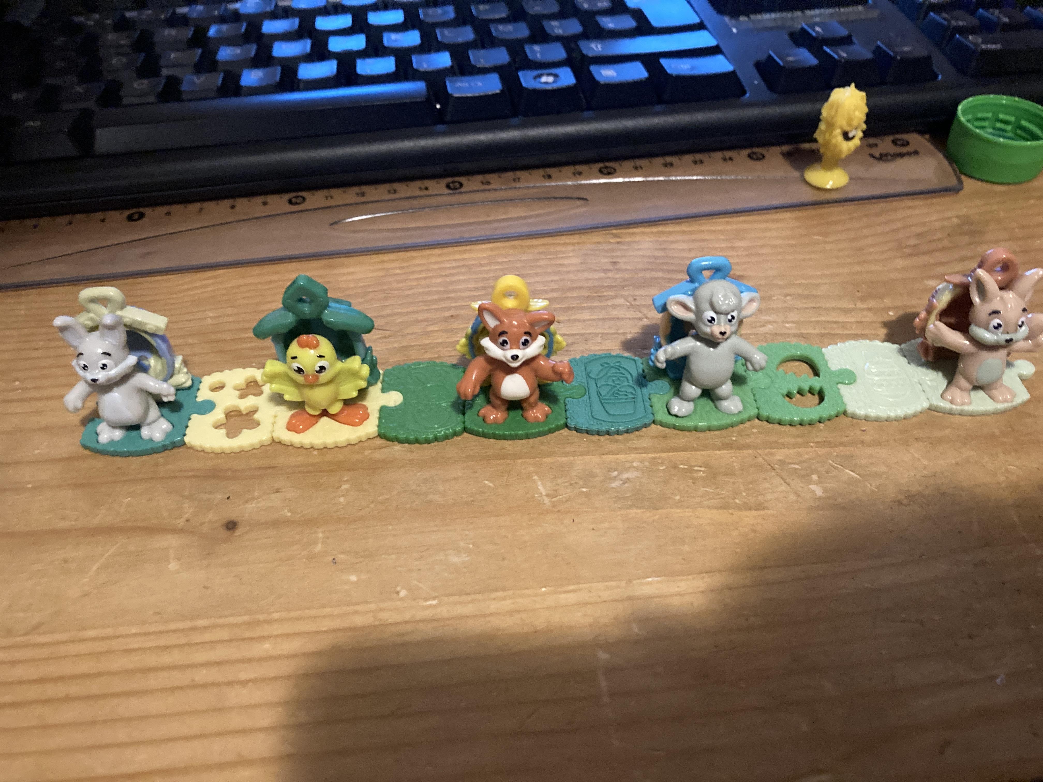 troc de troc réservé série jouets kinder image 0