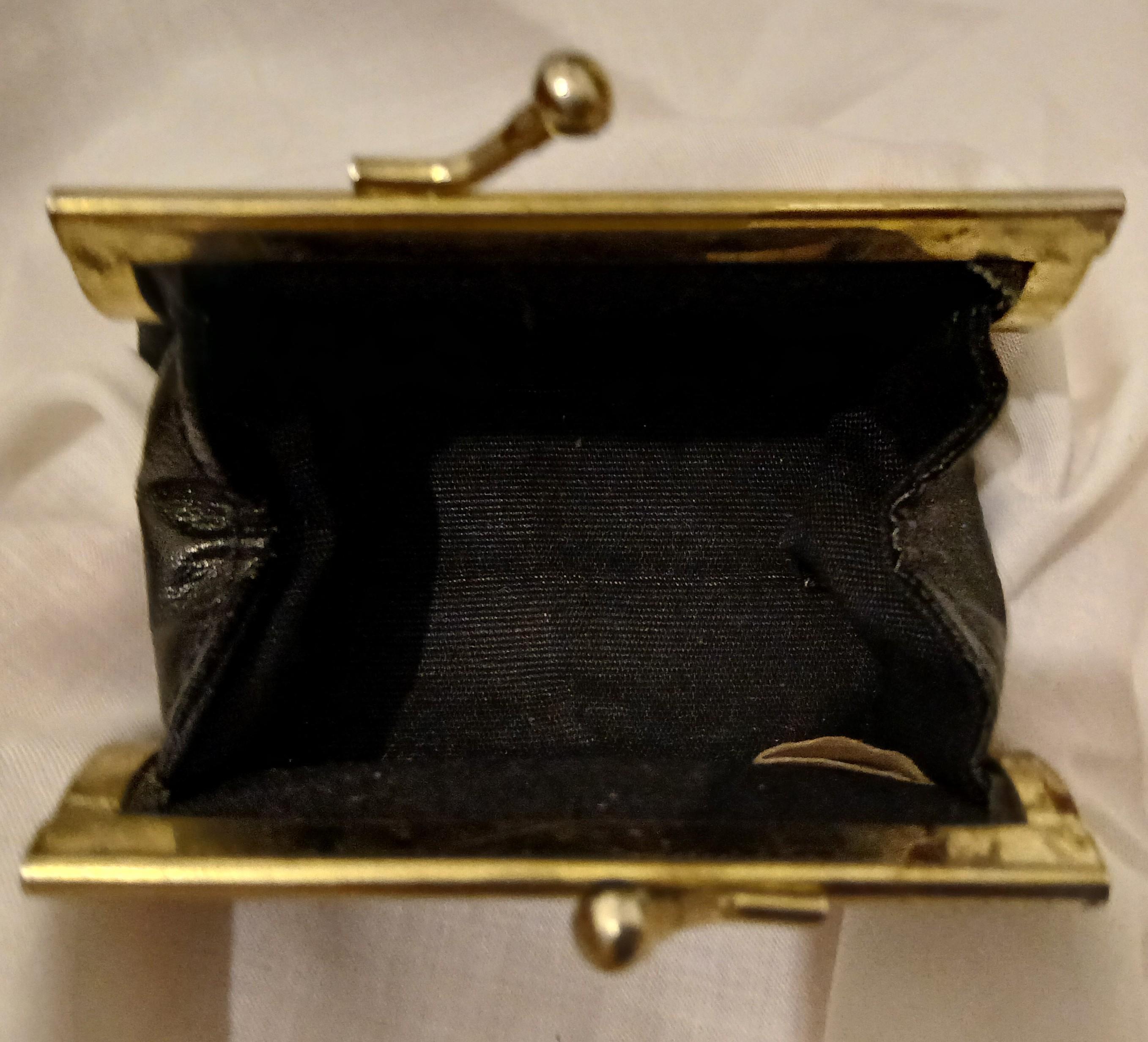 troc de troc petit porte monnaie tissé. image 1