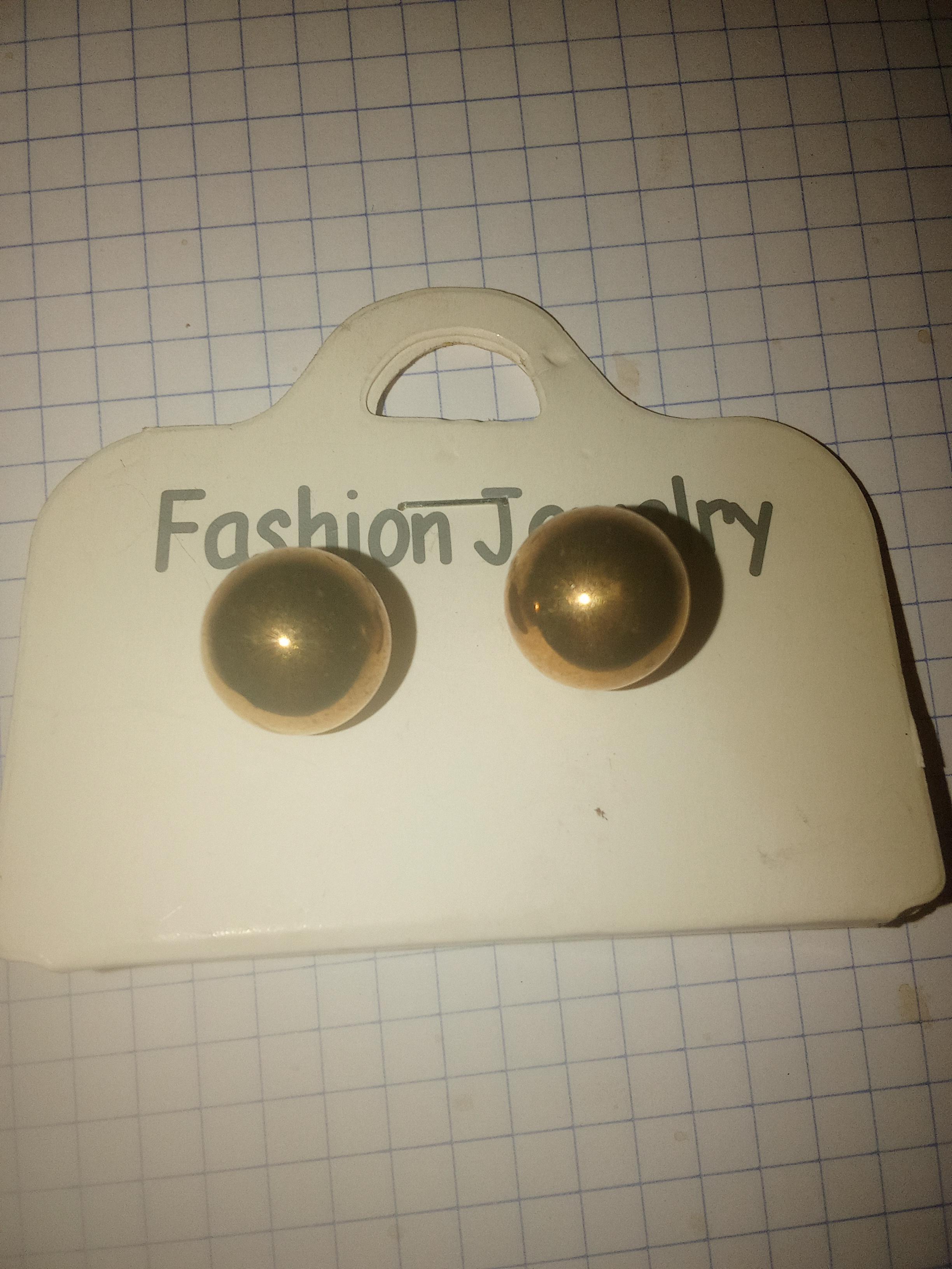 troc de troc boucles d'oreilles image 0