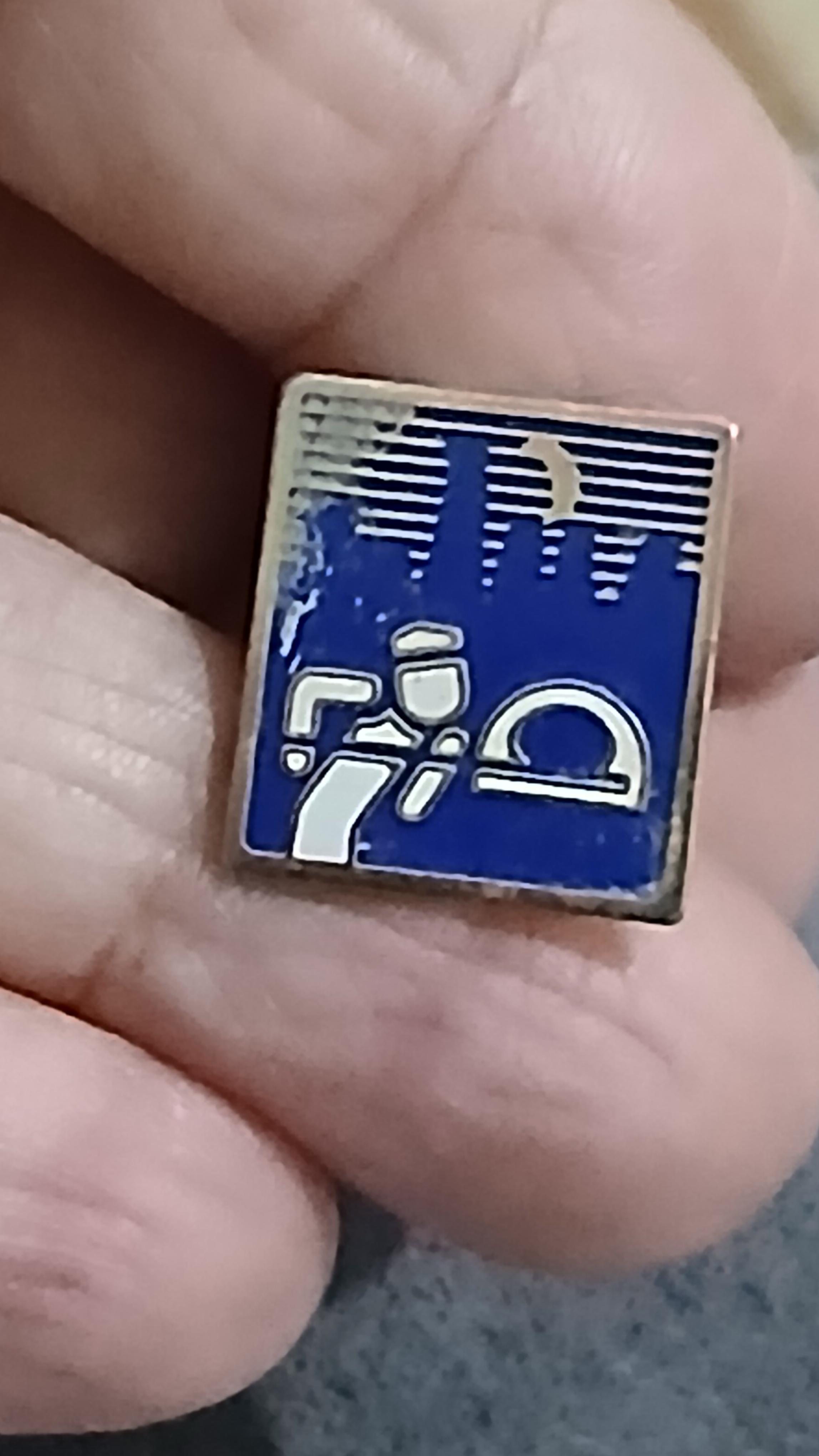 troc de troc un pins image 0