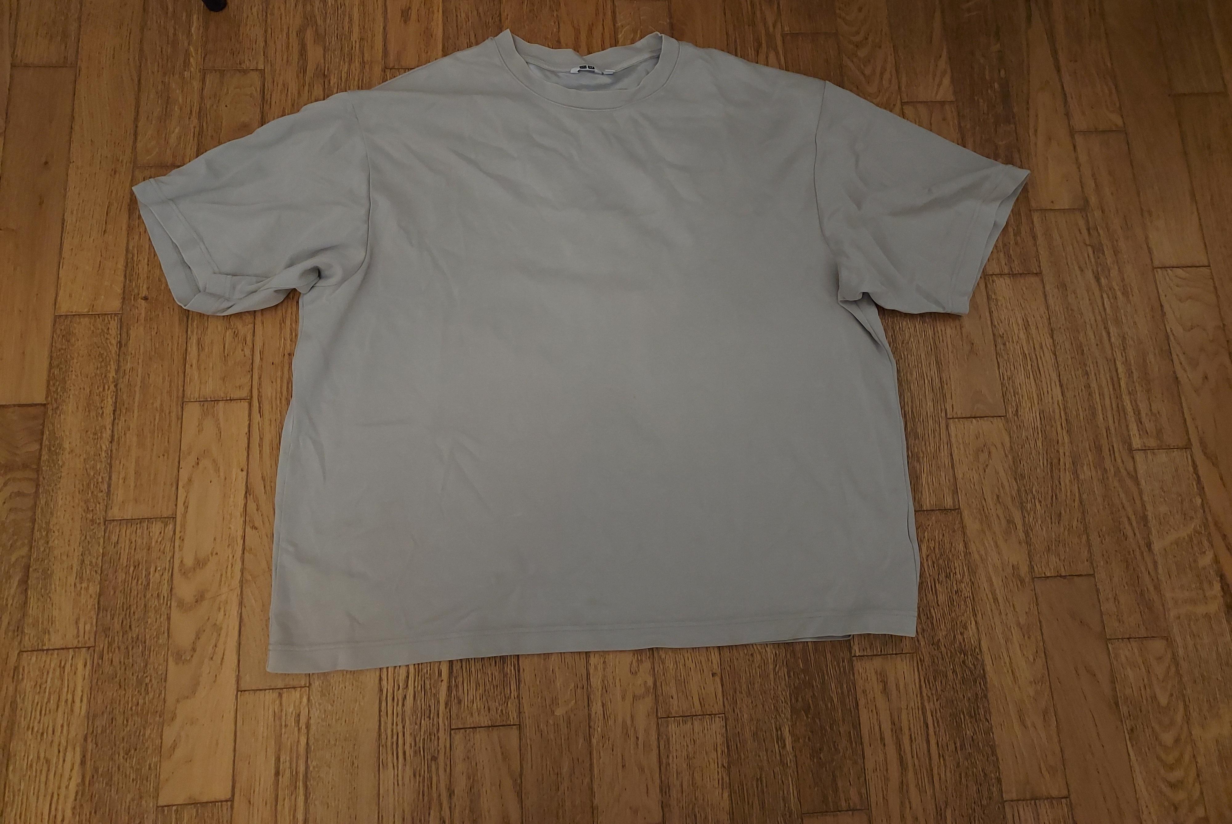 troc de troc tshirt gris épais uniqlo 3xxl image 0
